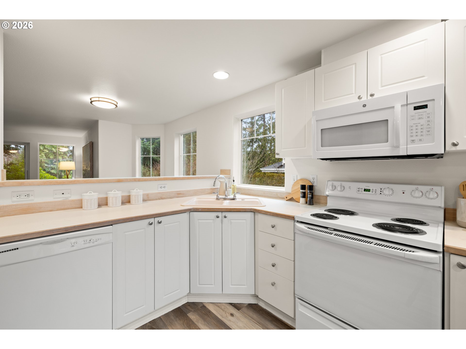 Photo #13: 676776201 Listing: Photo #13