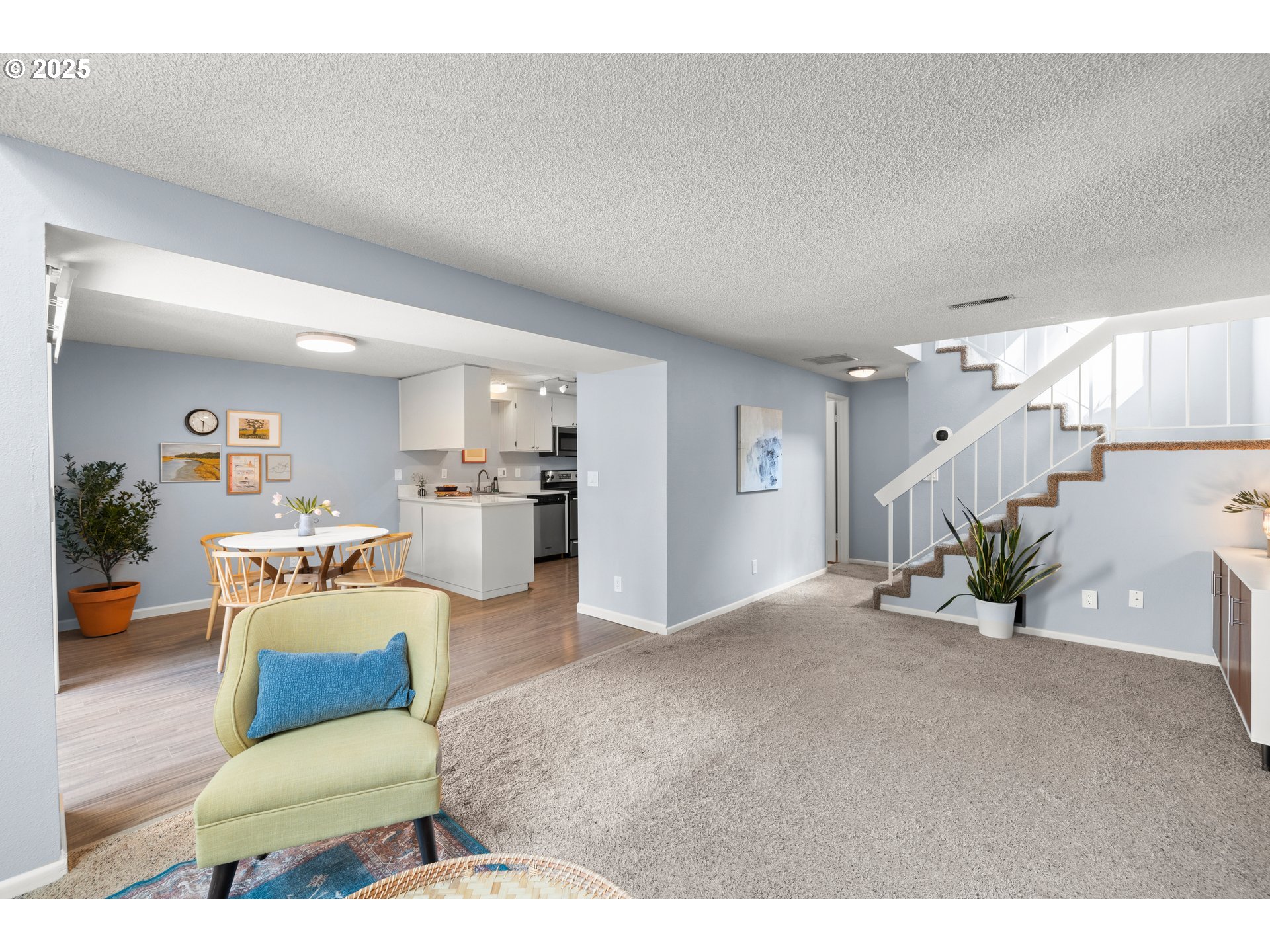 225 CERVANTES CIR, Lake Oswego, OR, 97035