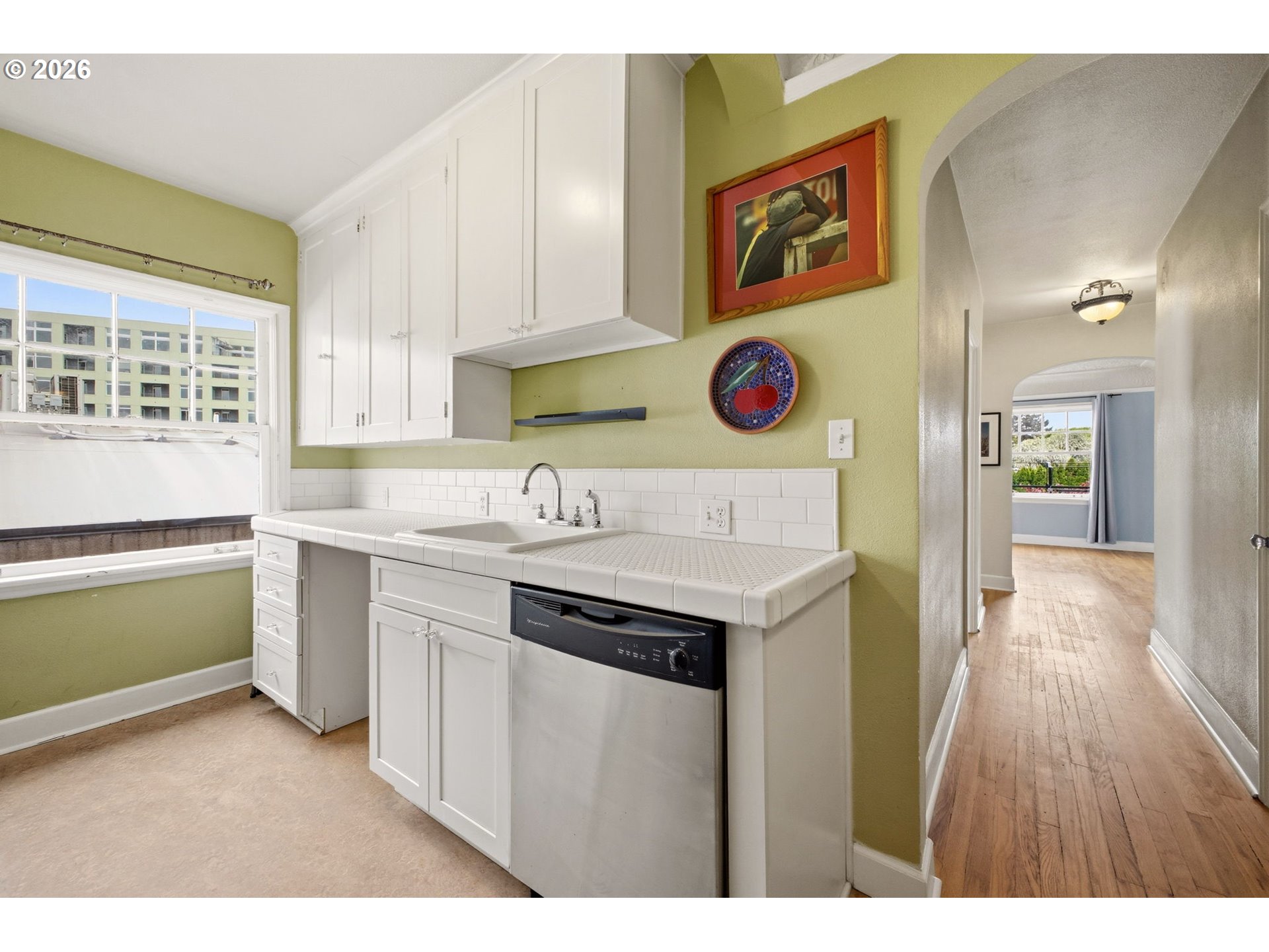 Photo #4: 679256372 Listing: Photo #4