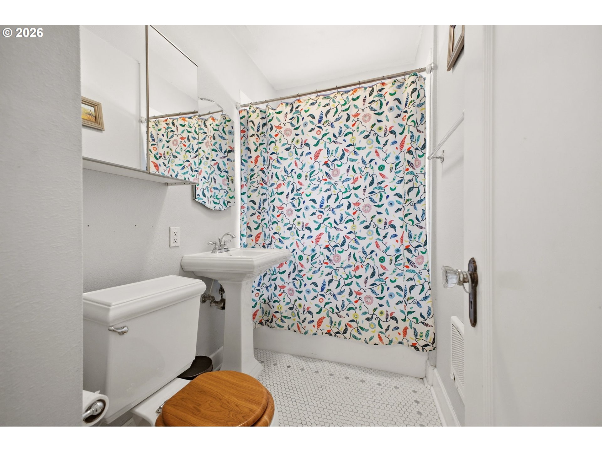 Photo #14: 679256372 Listing: Photo #14