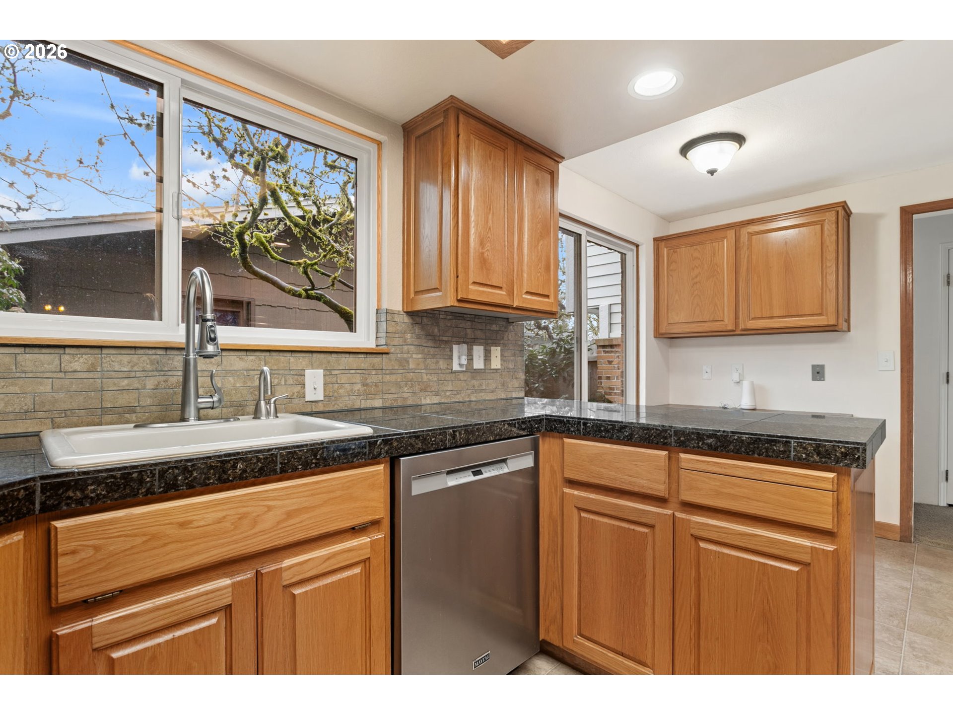 Photo #3: 679720827 Listing: Photo #3