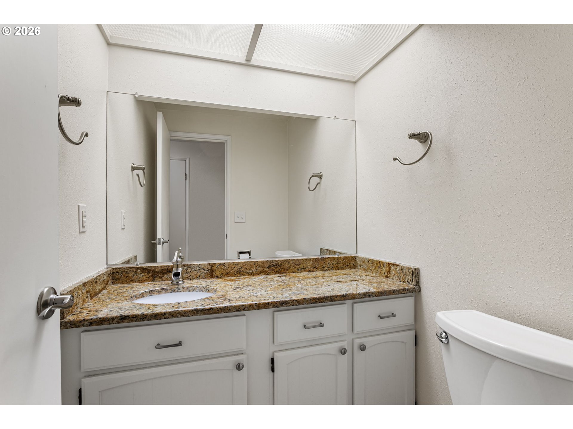 Photo #6: 679720827 Listing: Photo #6