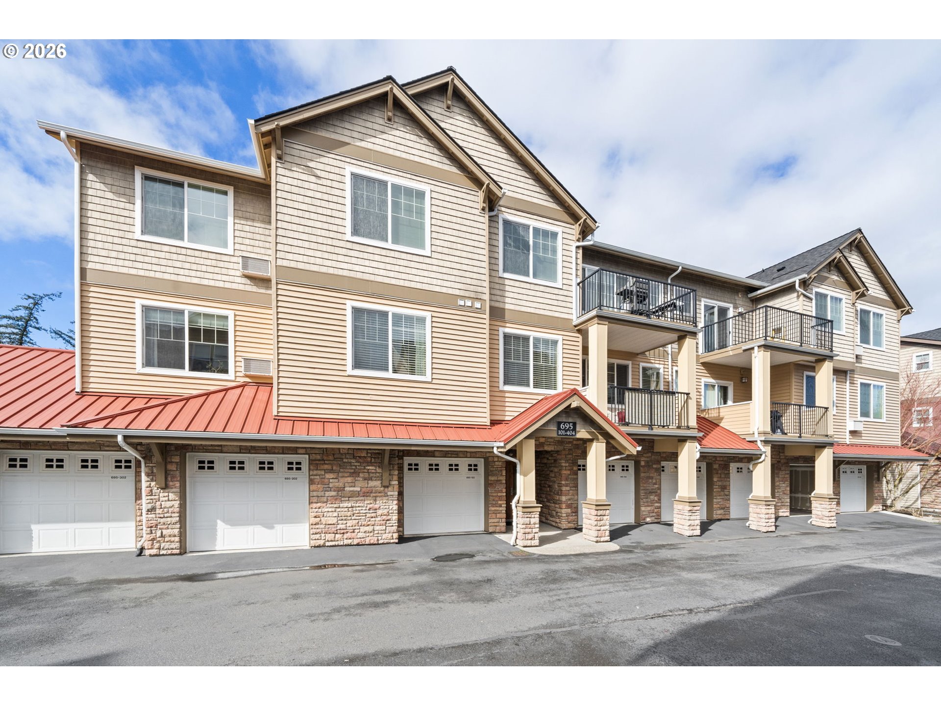 Photo #1: 680315298 Listing: Photo #1