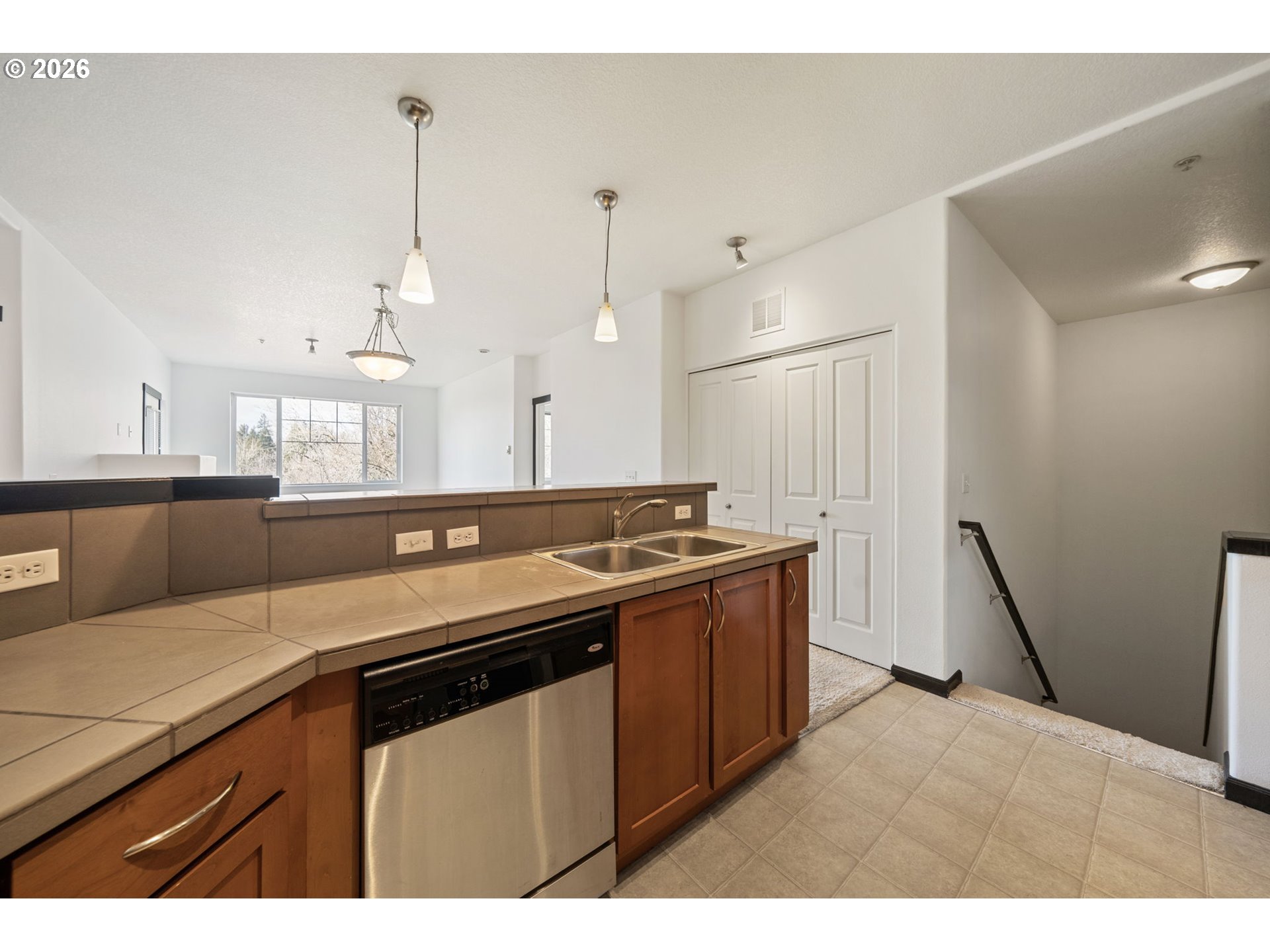 Photo #10: 680315298 Listing: Photo #10