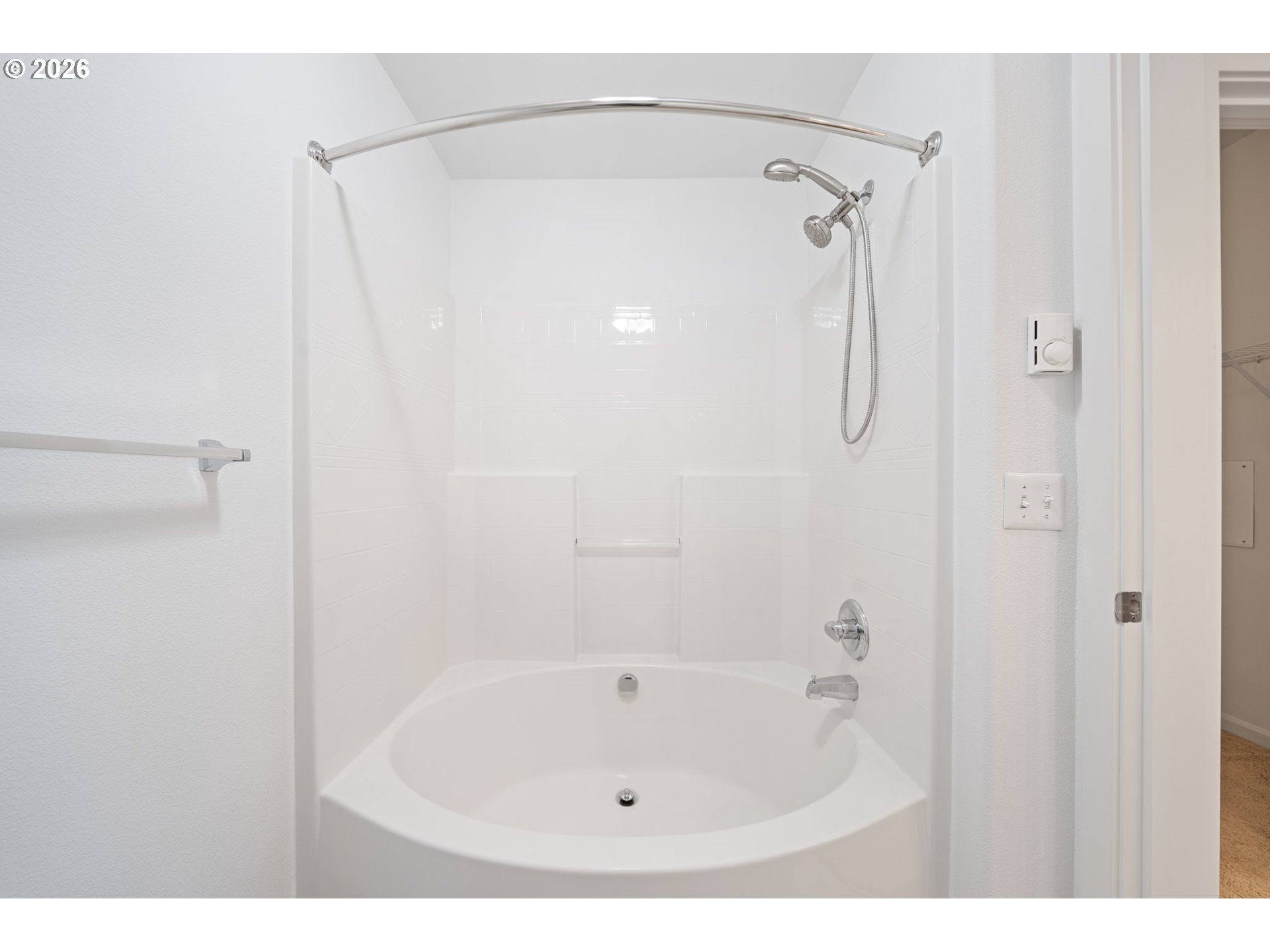 Photo #16: 680315298 Listing: Photo #16