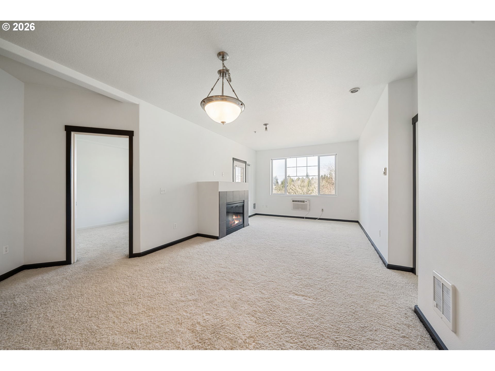 Photo #6: 680315298 Listing: Photo #6