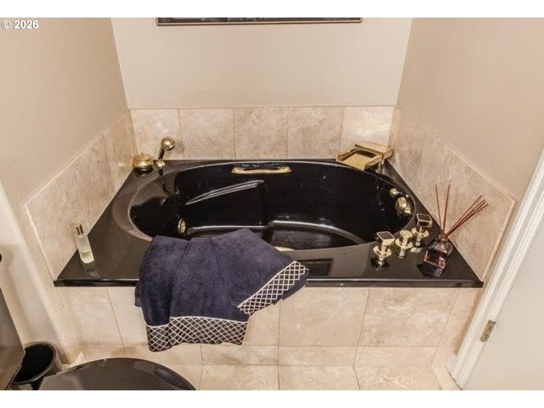 Photo #16: 680732966 Listing: Photo #16