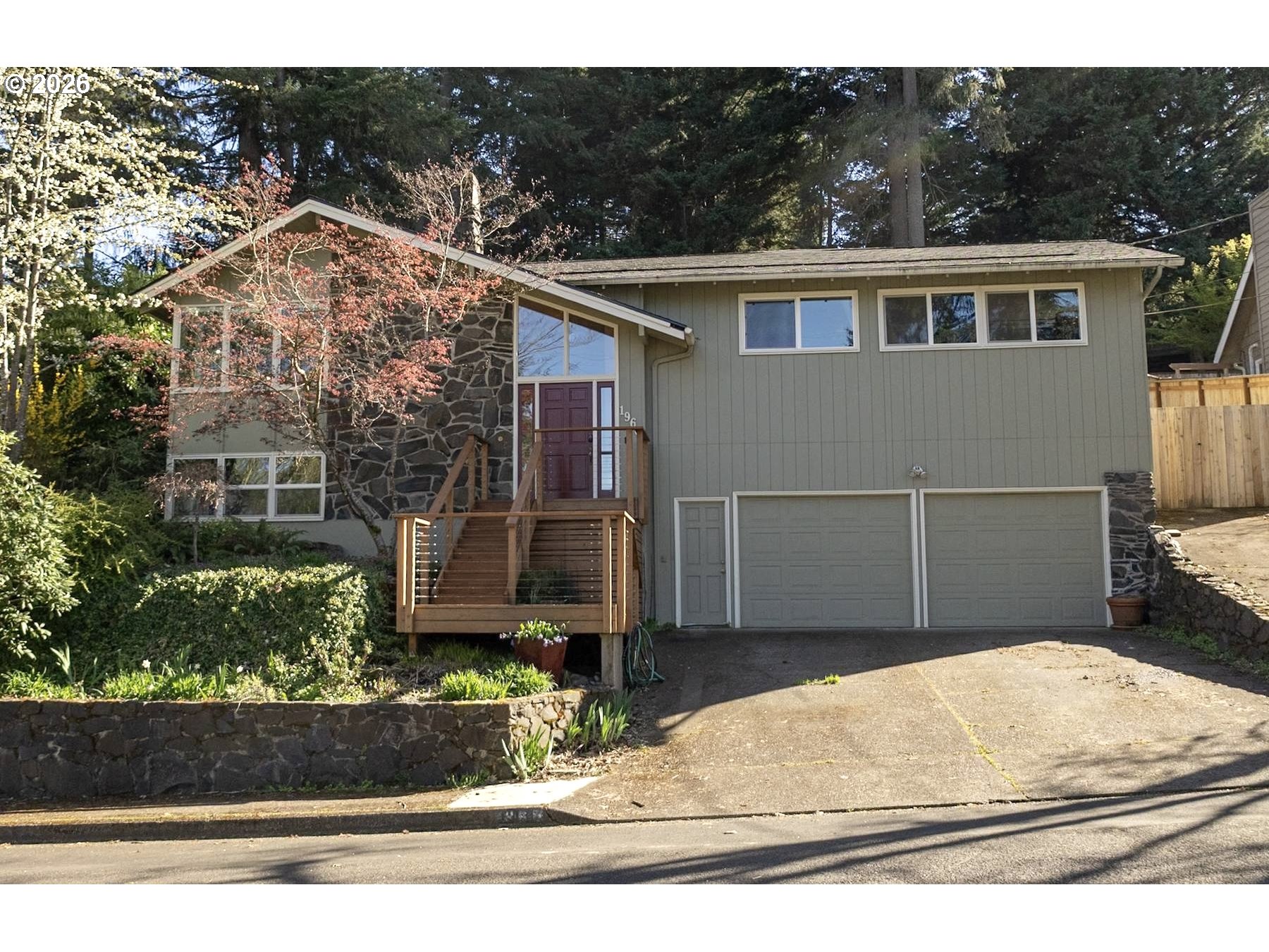 1960 W 25TH AVE, Eugene, OR, 97405