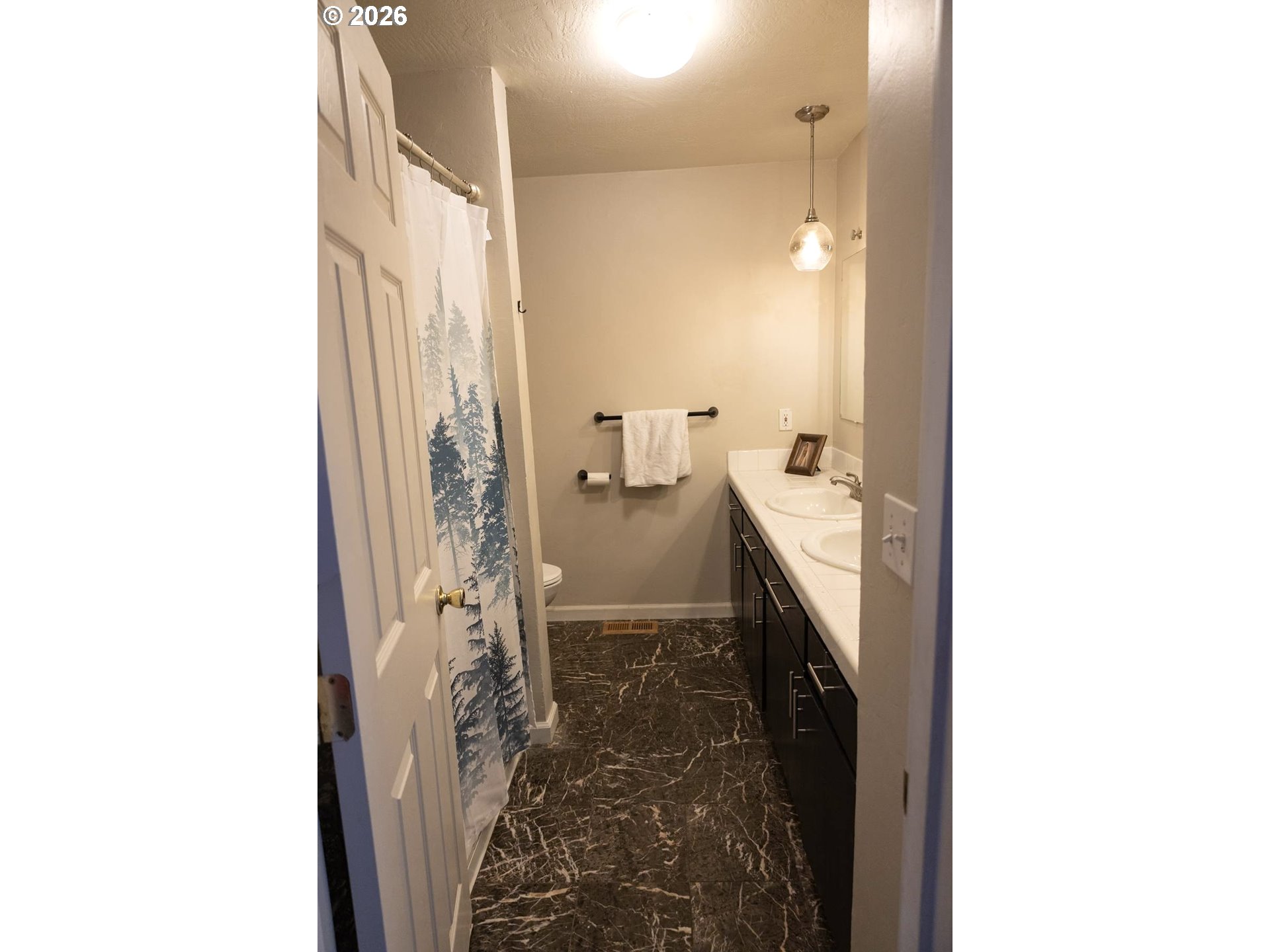 1960 W 25TH AVE, Eugene, OR, 97405