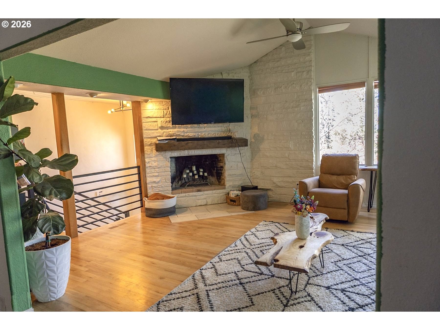 1960 W 25TH AVE, Eugene, OR, 97405