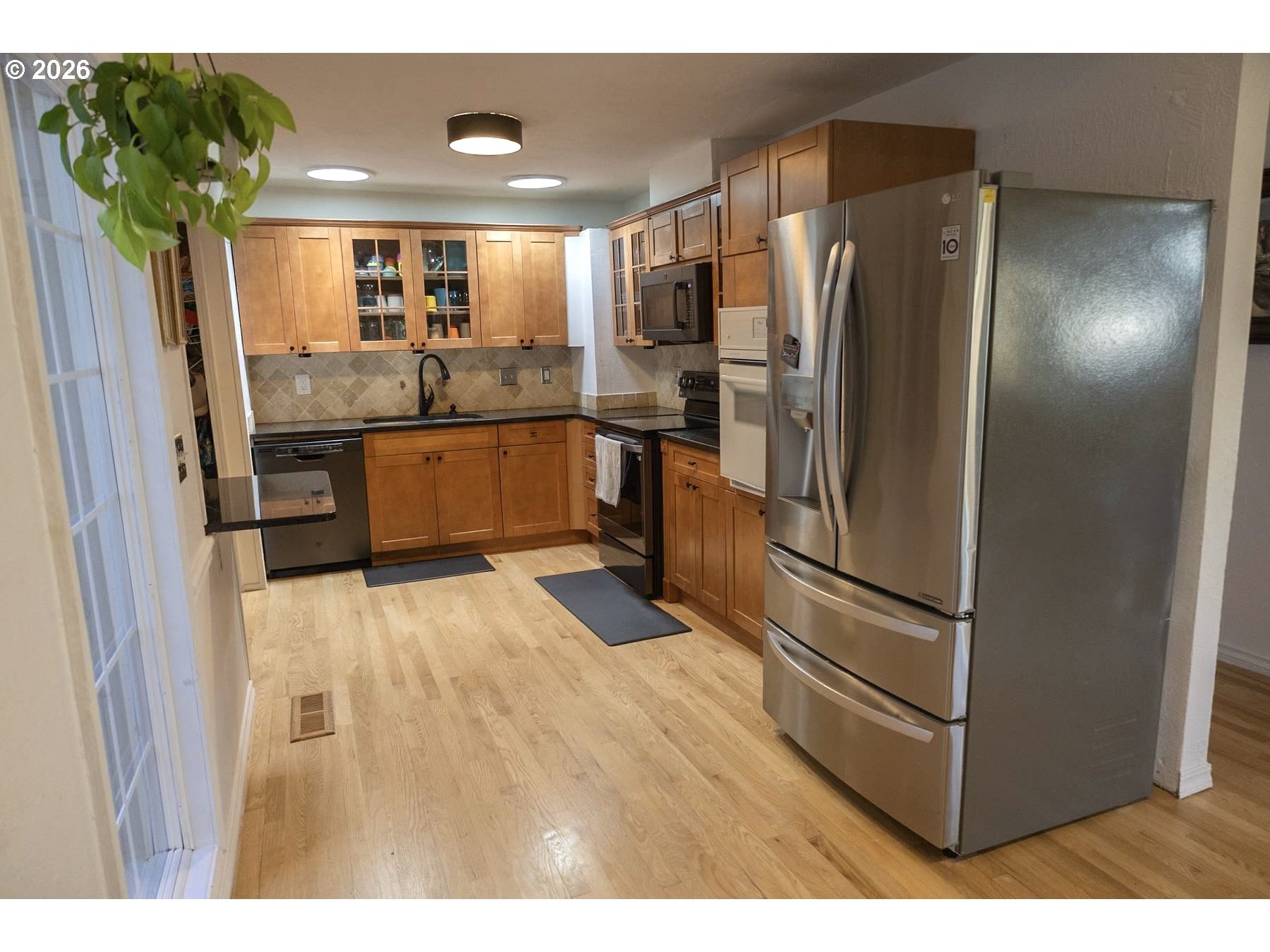 1960 W 25TH AVE, Eugene, OR, 97405