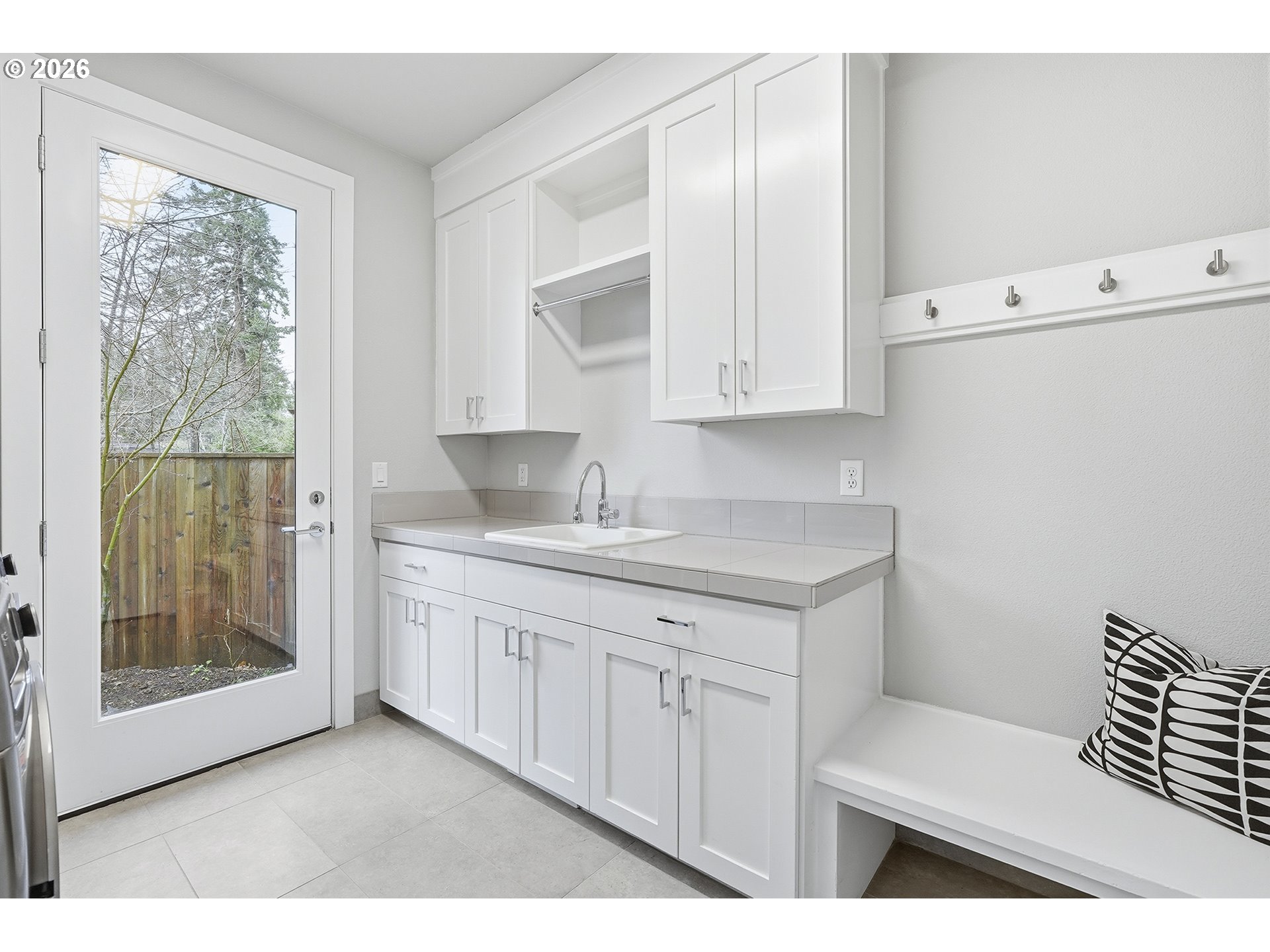 16200 WALUGA DR, Lake Oswego, OR, 97035