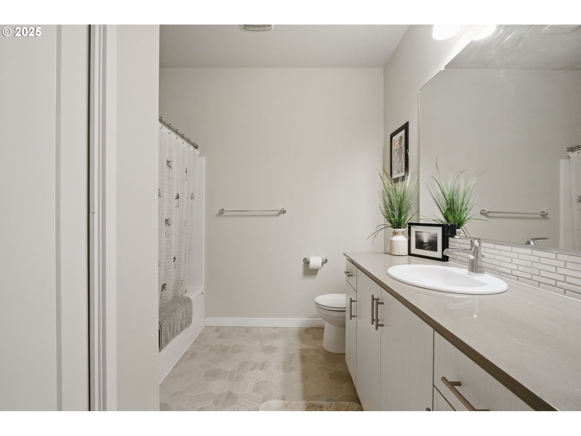 Photo #13: 681554266 Listing: Photo #13