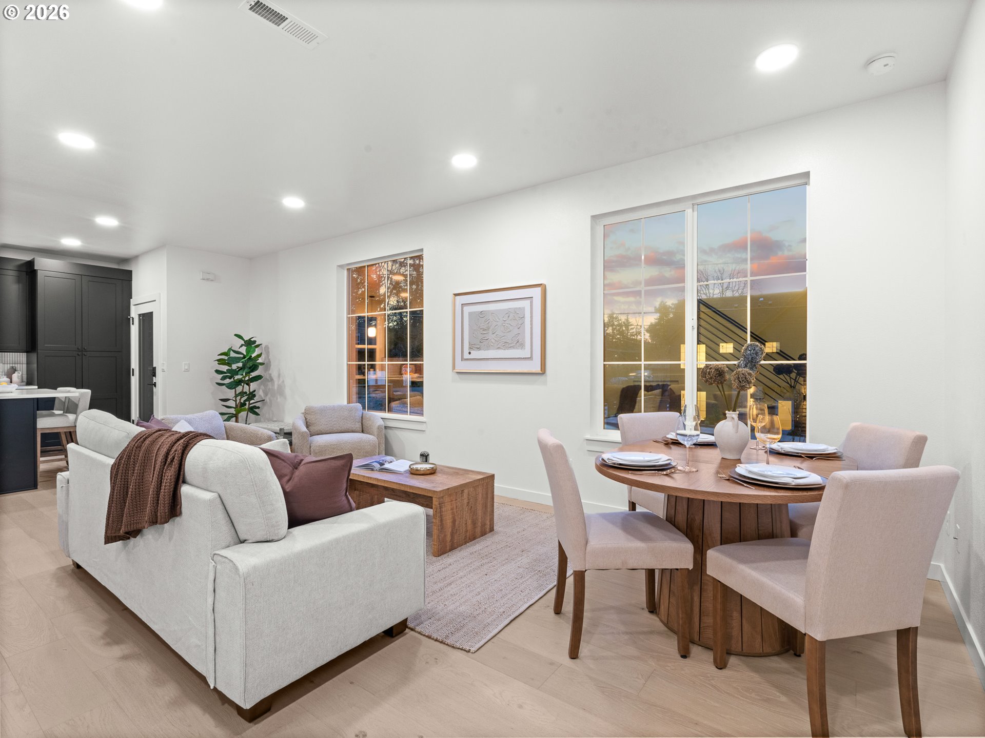 Photo #5: 681985088 Listing: Photo #5