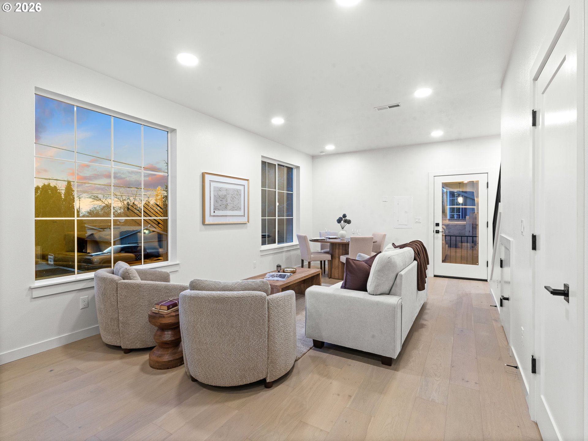 Photo #3: 681985088 Listing: Photo #3