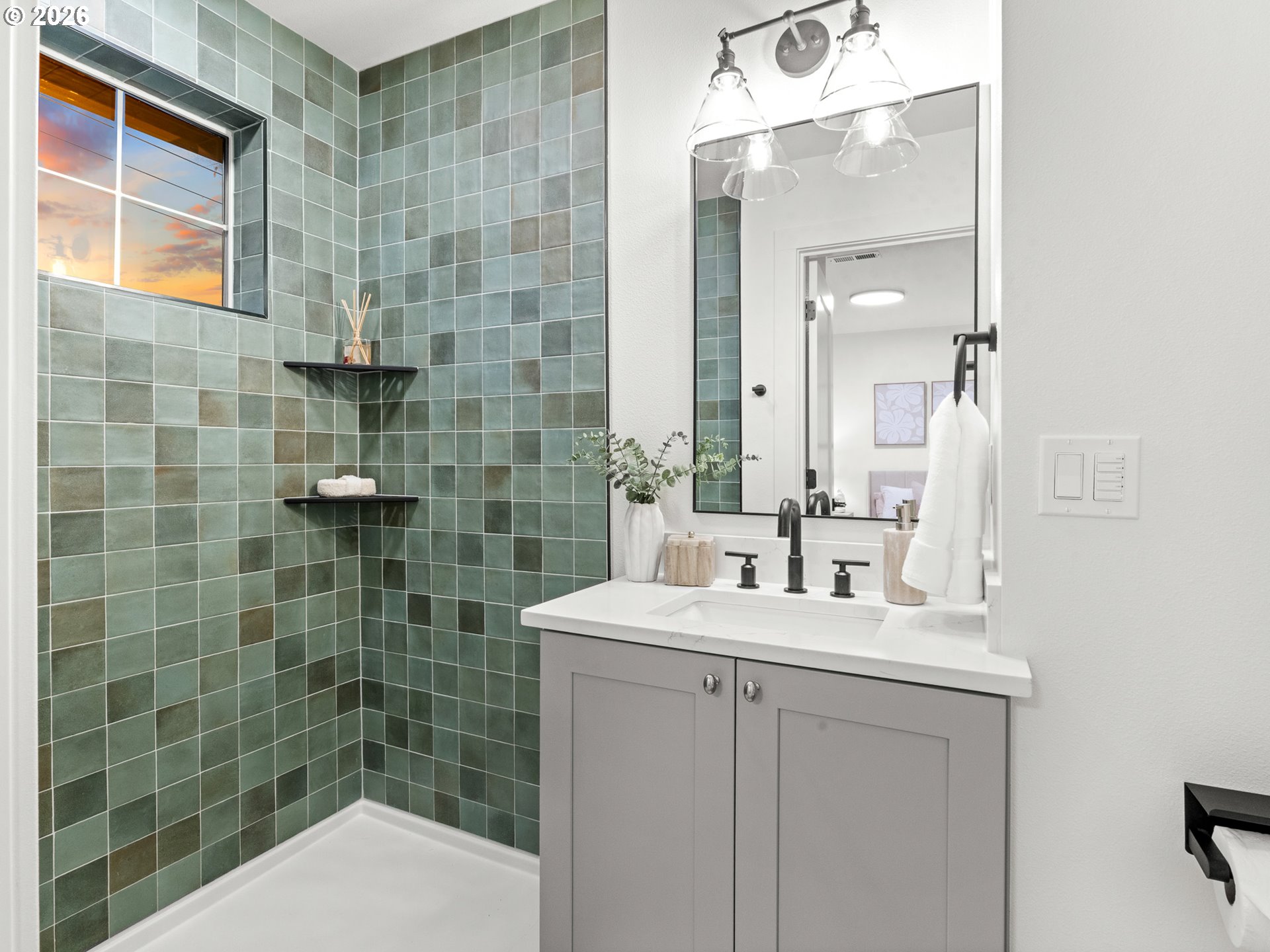 Photo #8: 681985088 Listing: Photo #8