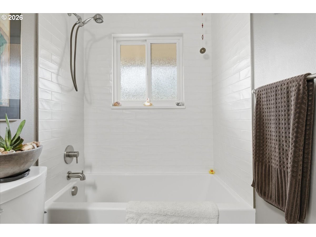 Photo #20: 682612388 Listing: Photo #20