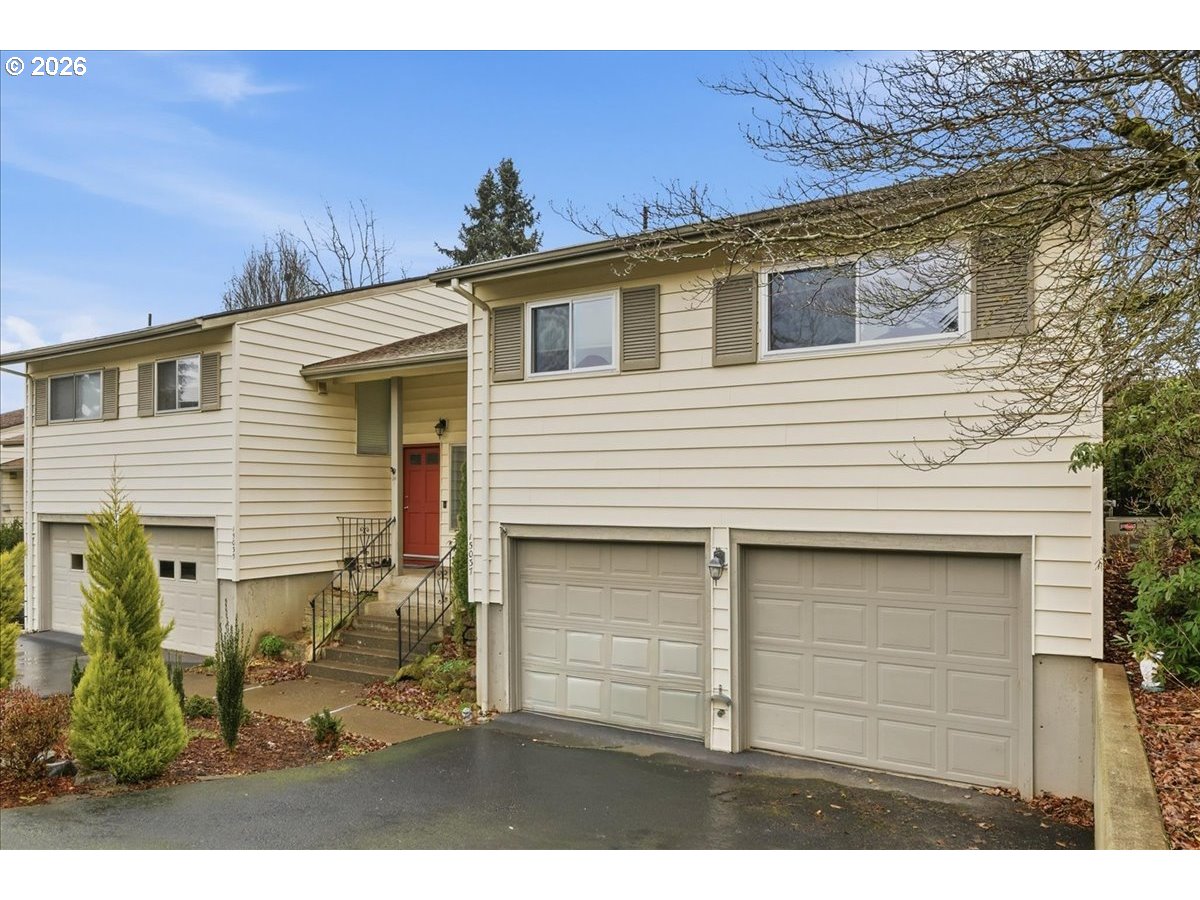 Photo #3: 684174717 Listing: Photo #3