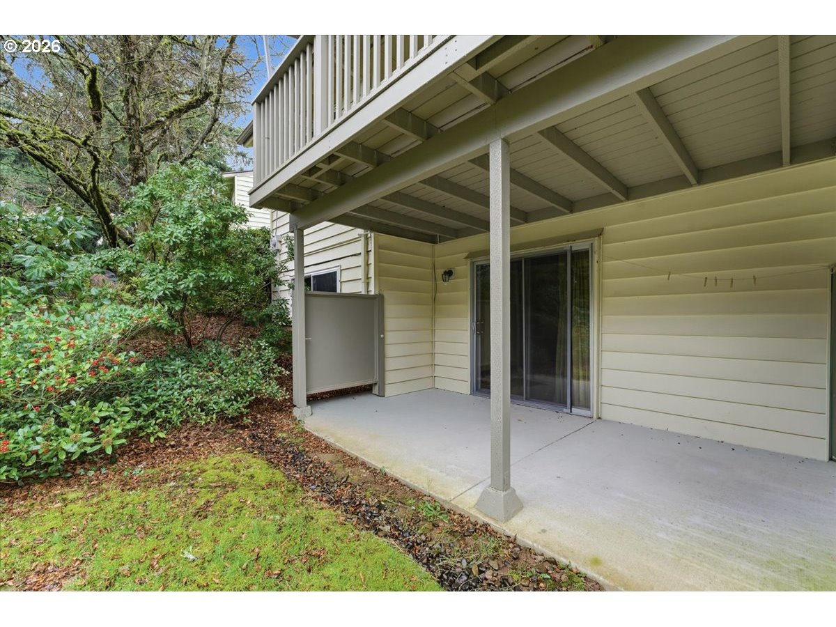 Photo #5: 684174717 Listing: Photo #5