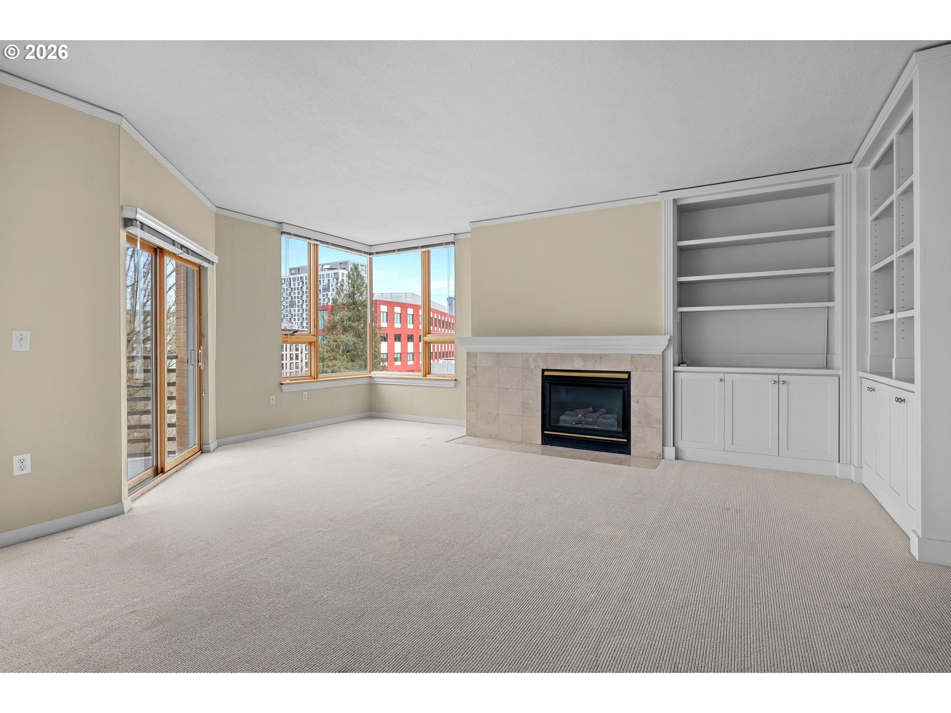 Photo #2: 684293017 Listing: Photo #2