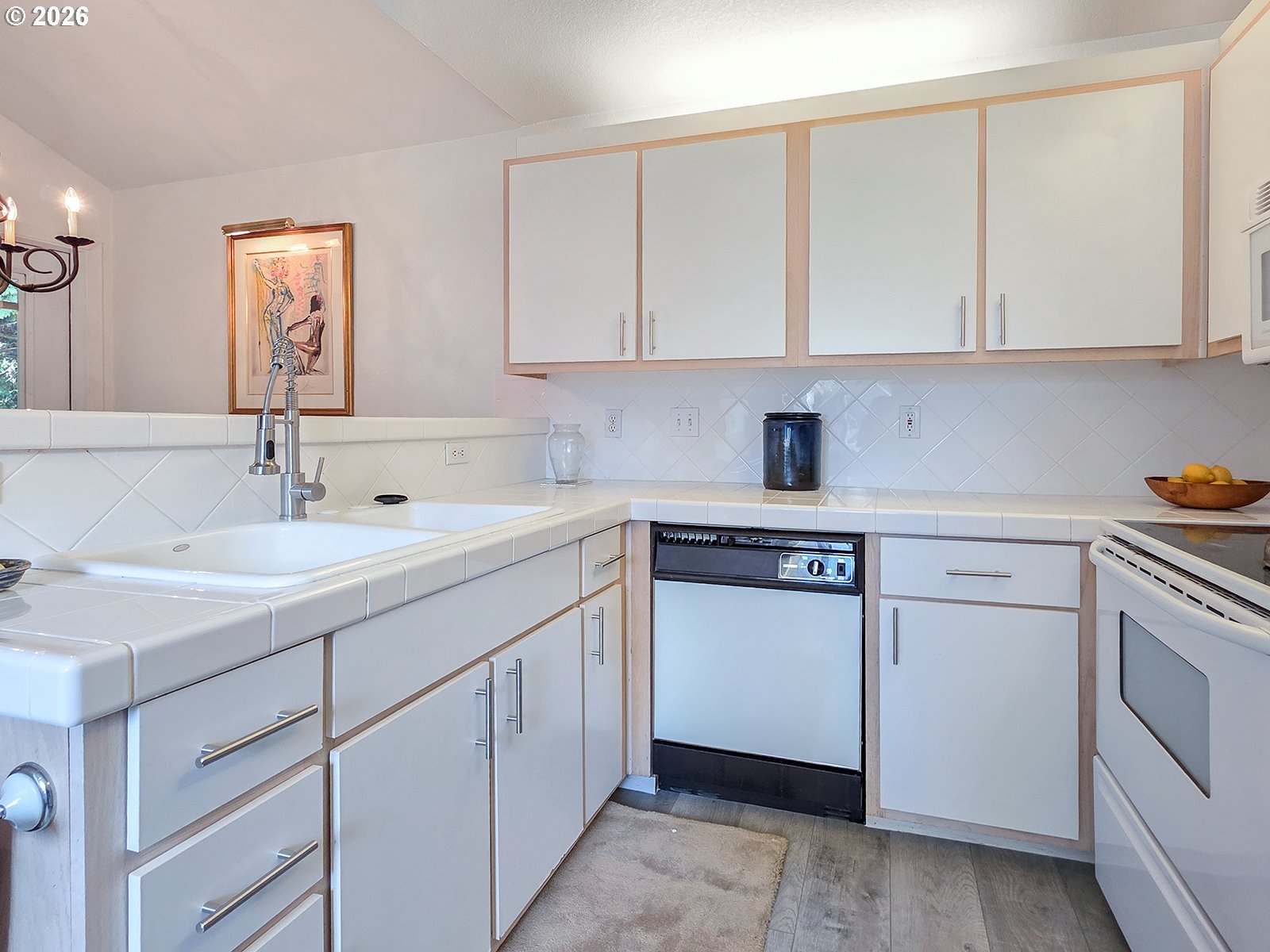 Photo #9: 684629897 Listing: Photo #9