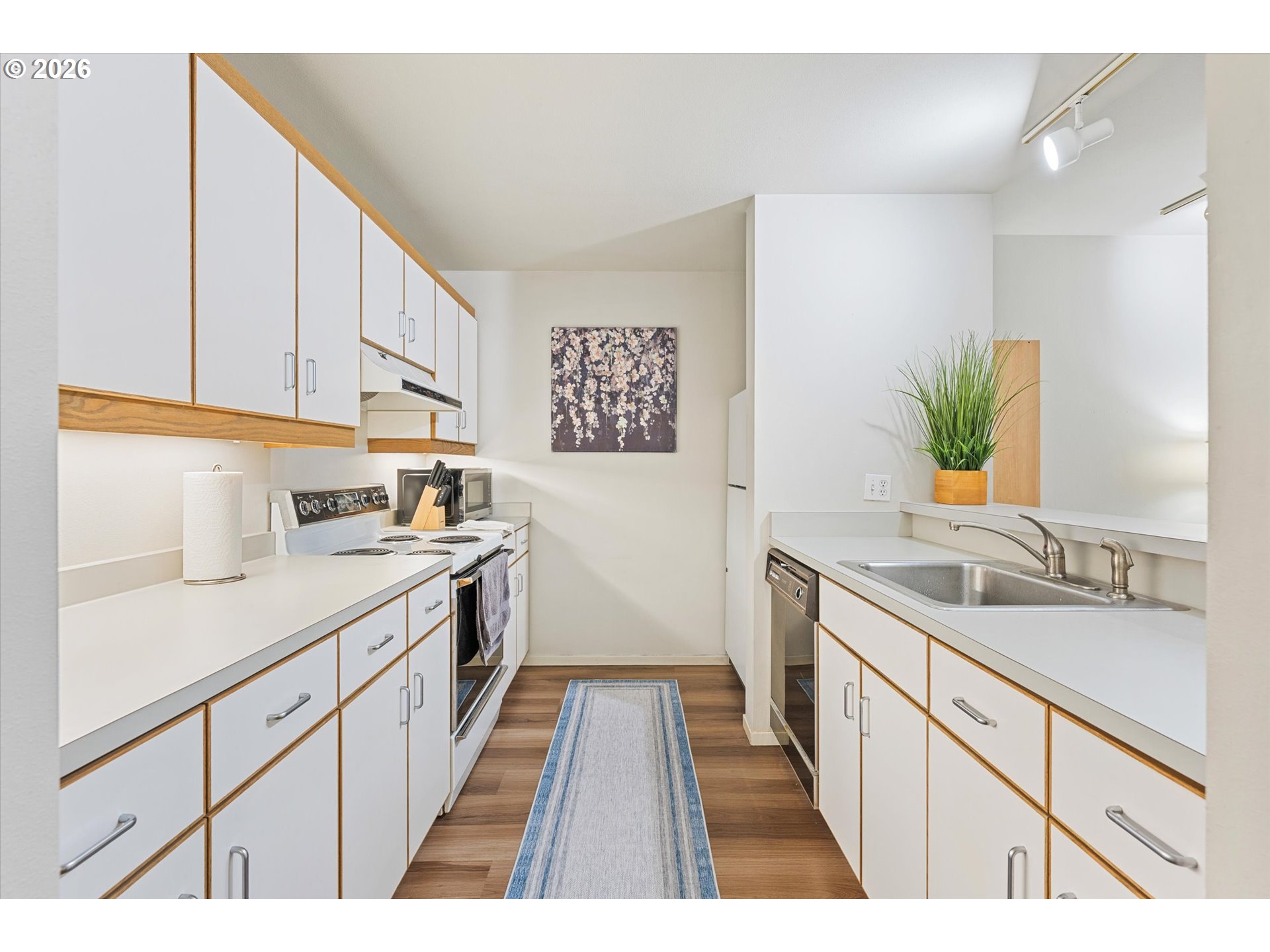 Photo #8: 685016302 Listing: Photo #8