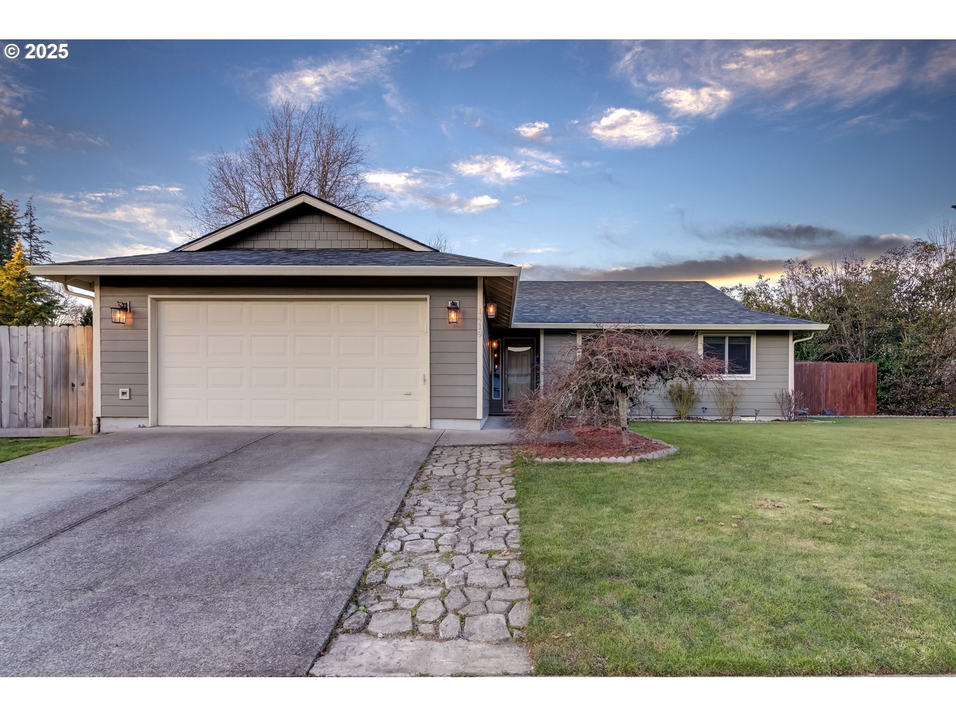 Photo of 1419 2ND ST La Center WA 98629