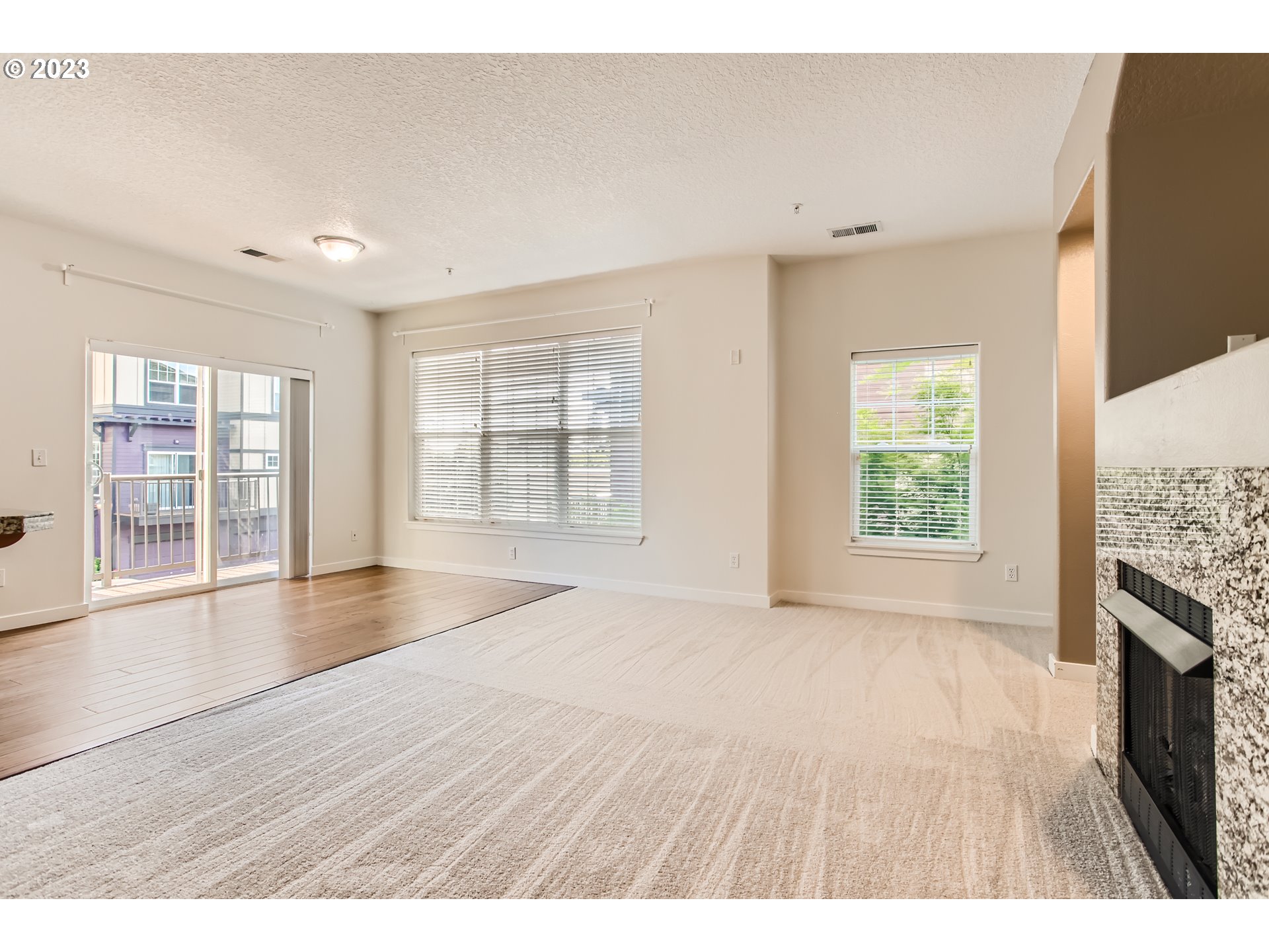 Photo #14: 686352838 Listing: Photo #14