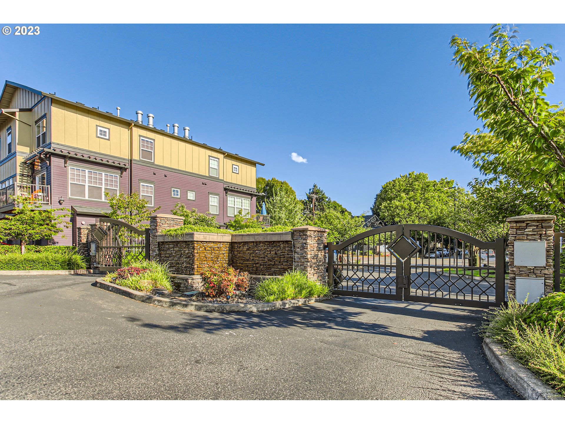 Photo #27: 686352838 Listing: Photo #27