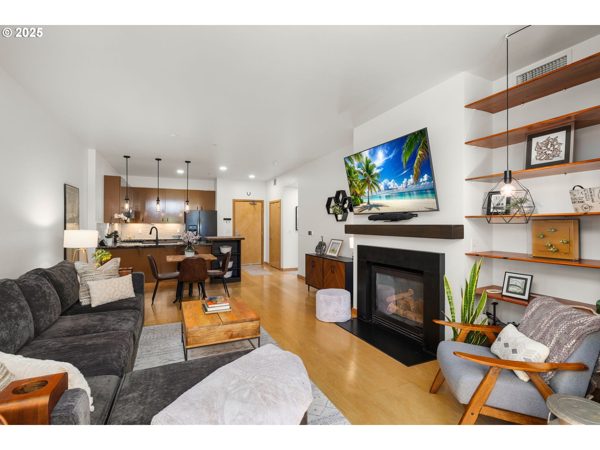 Photo #14: 686489356 Listing: Photo #14