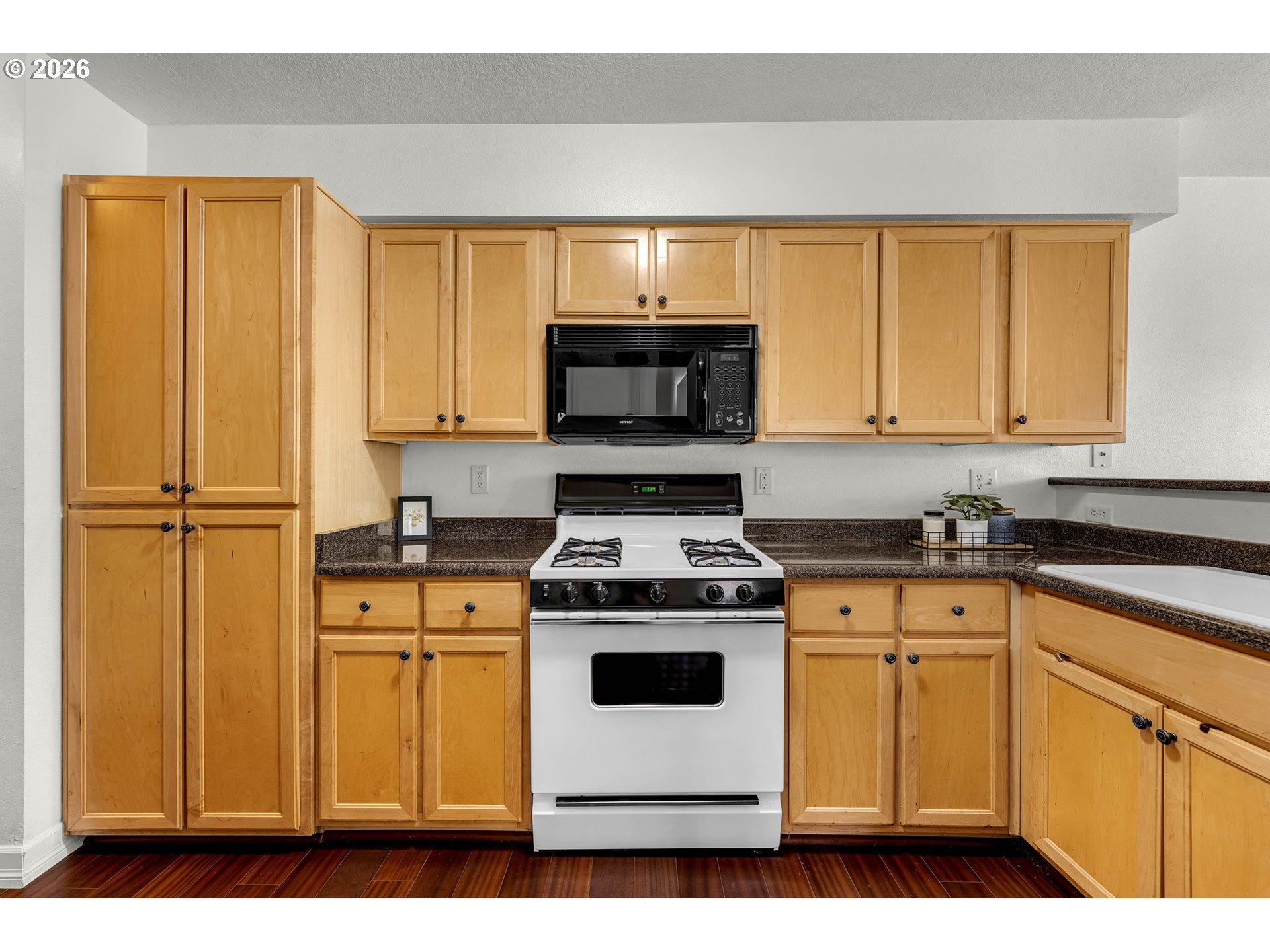 Photo #6: 686512304 Listing: Photo #6