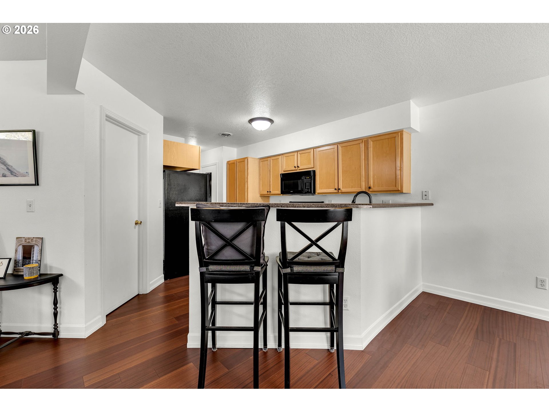 Photo #4: 686512304 Listing: Photo #4