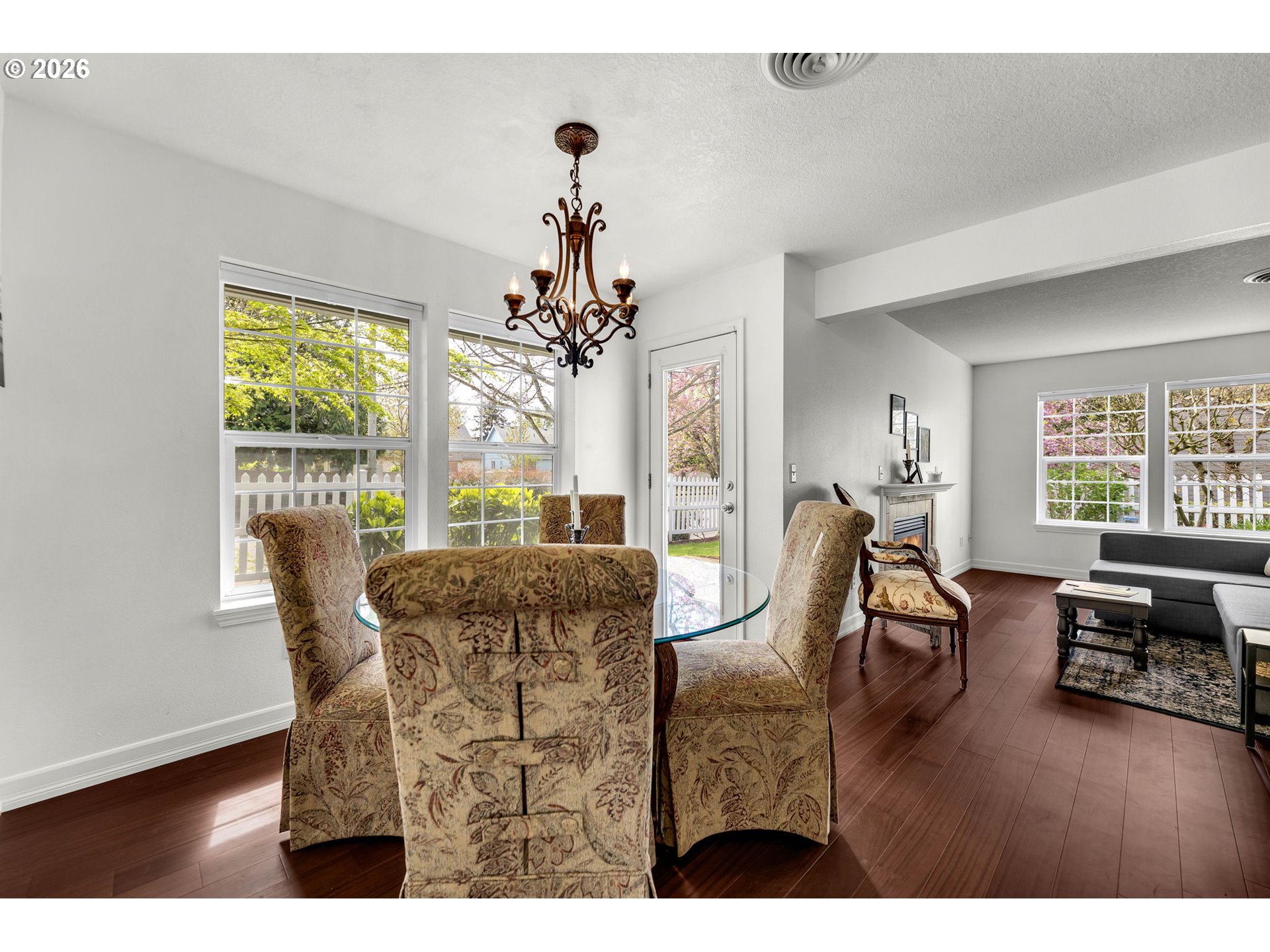 Photo #12: 686512304 Listing: Photo #12