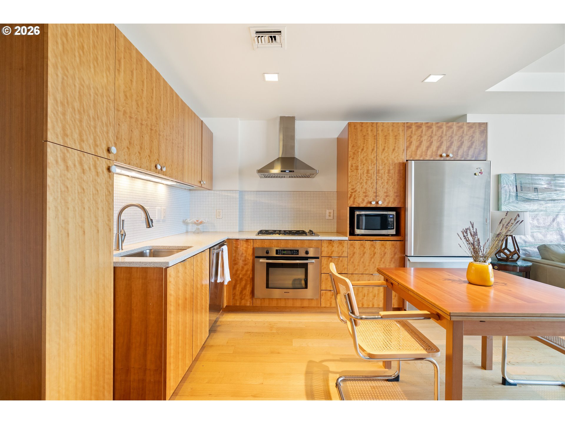 Photo #12: 686804070 Listing: Photo #12