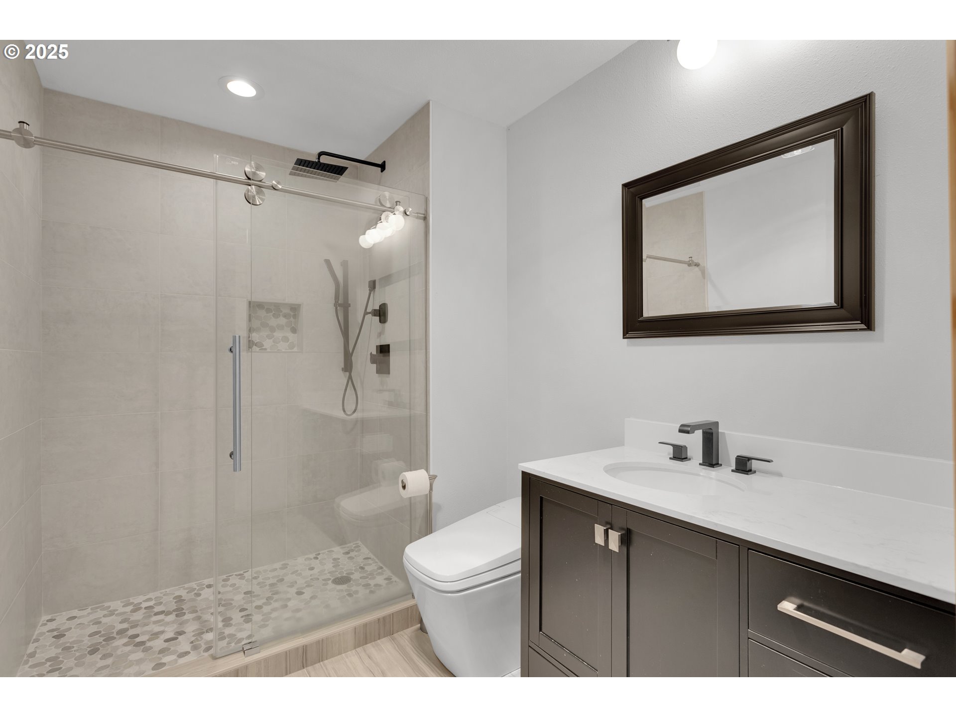 Photo #16: 686984077 Listing: Photo #16