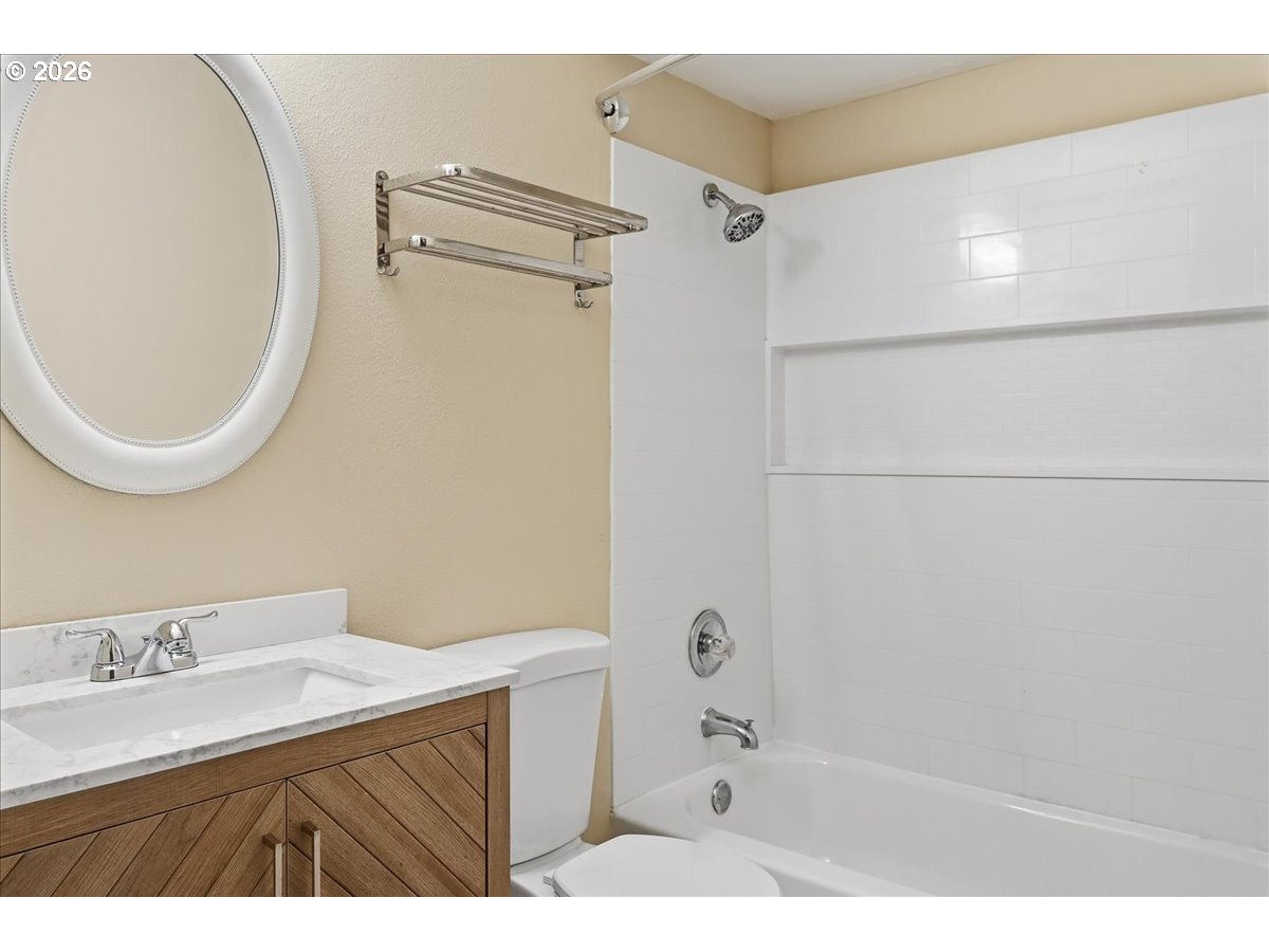 Photo #9: 687252145 Listing: Photo #9