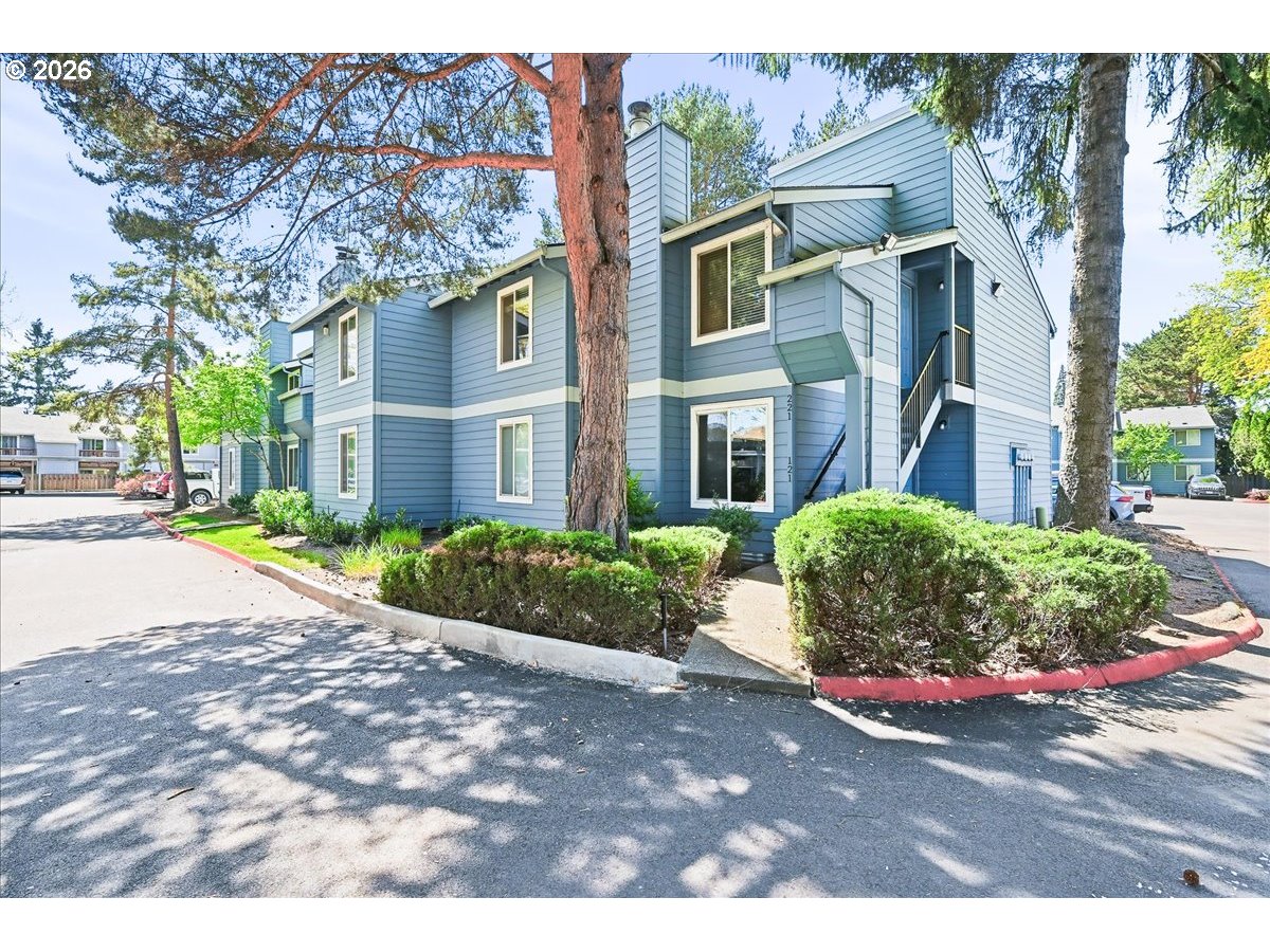 Photo #17: 687252145 Listing: Photo #17