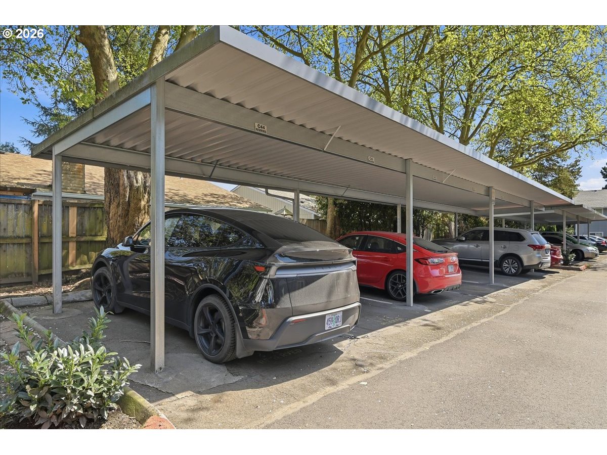 Photo #20: 687252145 Listing: Photo #20