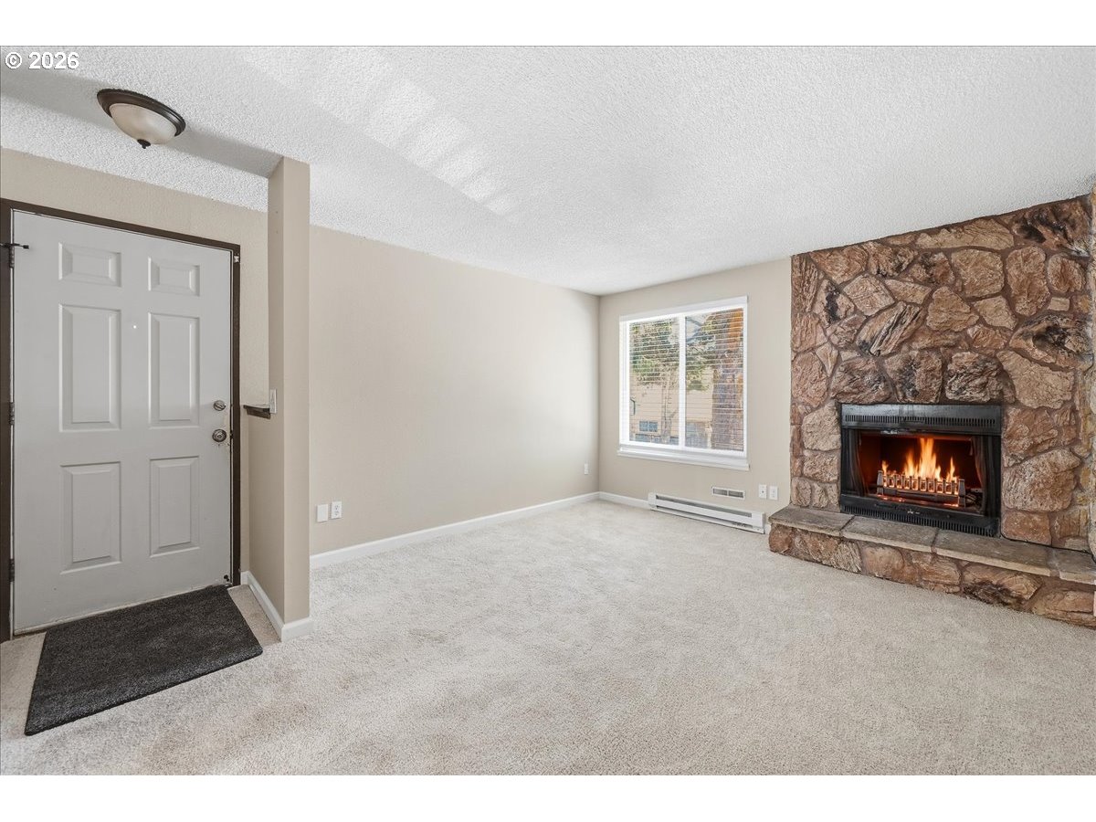 Photo #5: 687252145 Listing: Photo #5