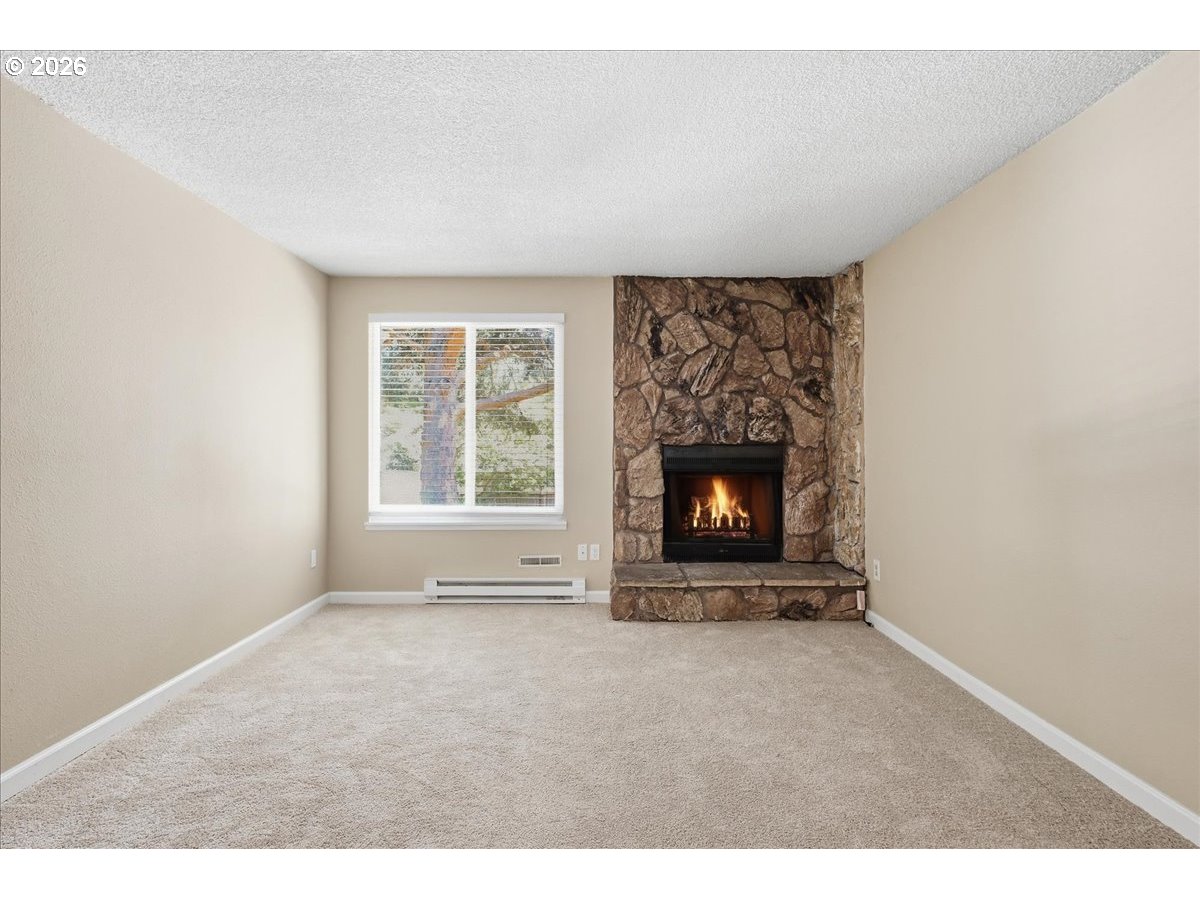 Photo #12: 687252145 Listing: Photo #12