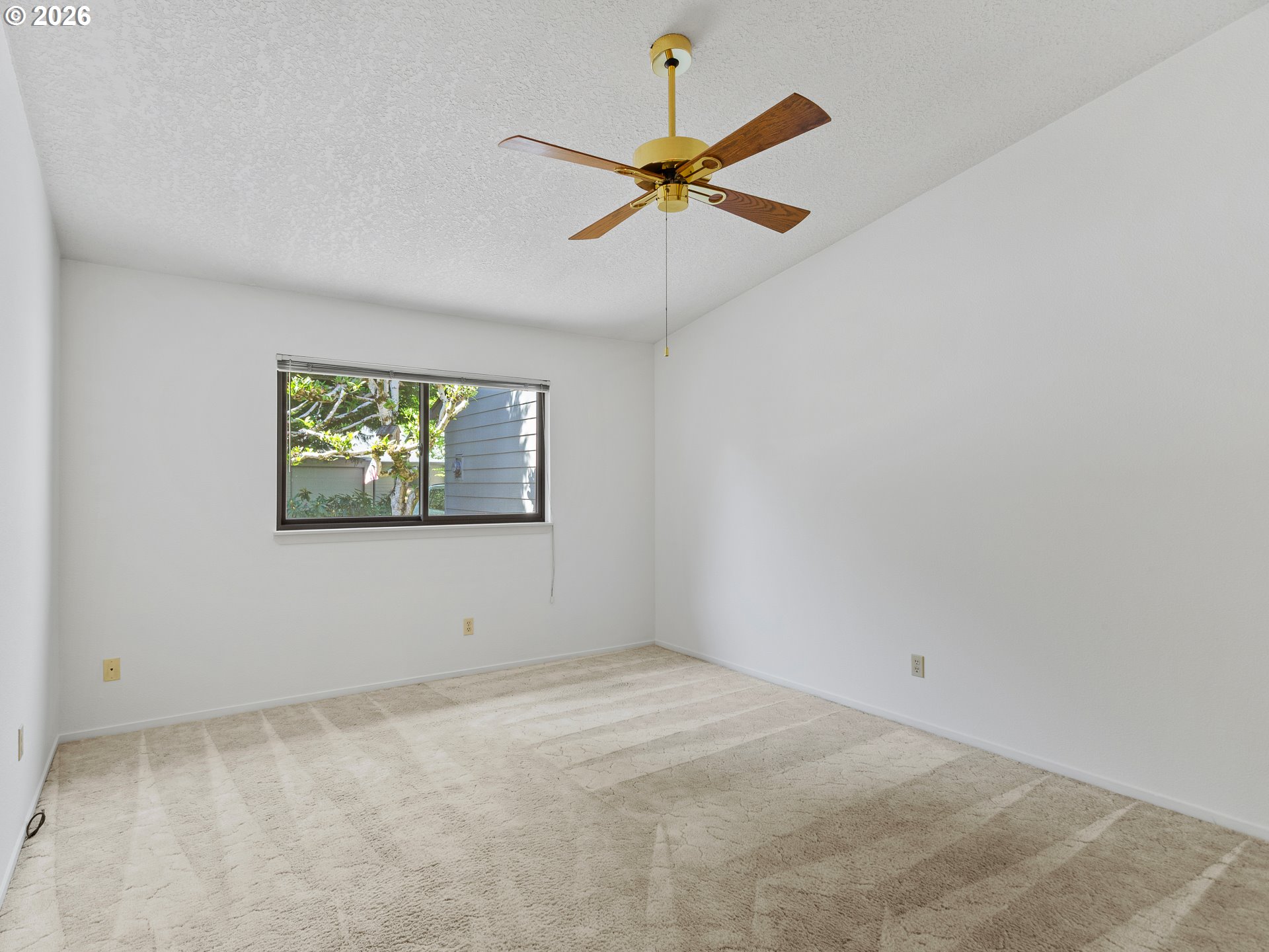 Photo #23: 687560768 Listing: Photo #23