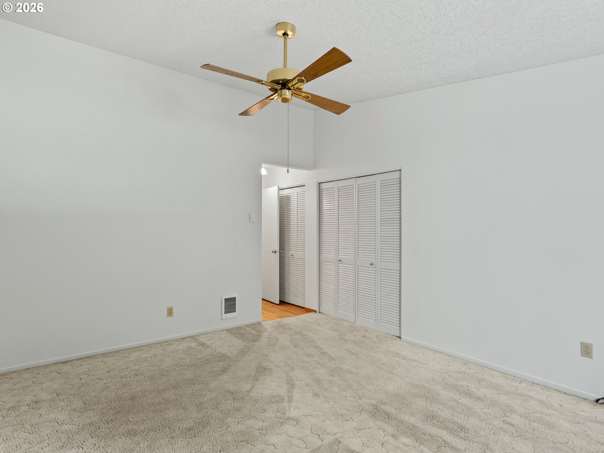 Photo #25: 687560768 Listing: Photo #25