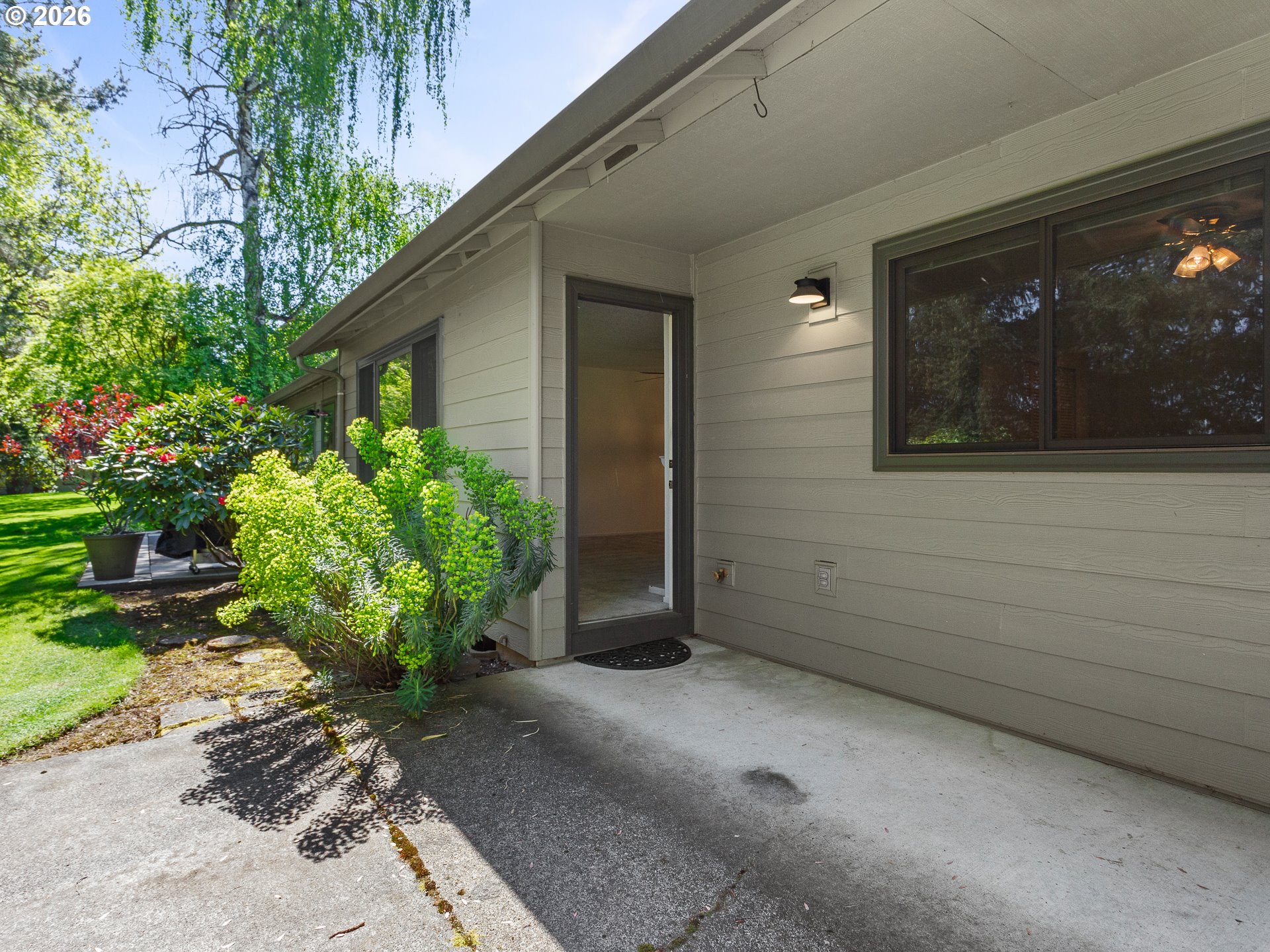Photo #18: 687560768 Listing: Photo #18