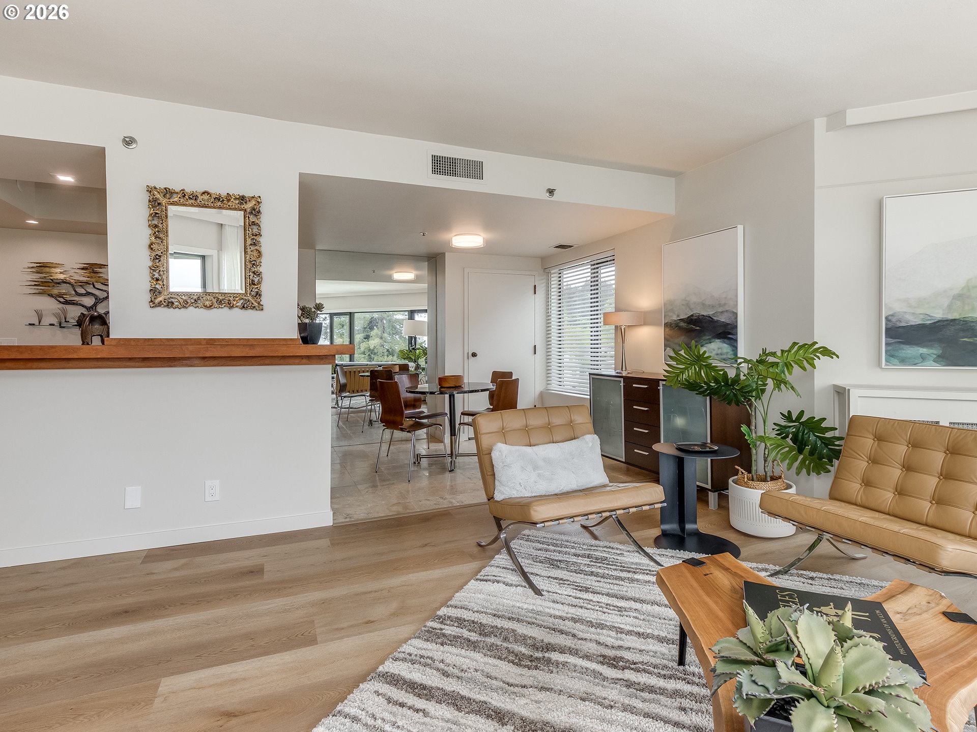 Photo #10: 687754981 Listing: Photo #10