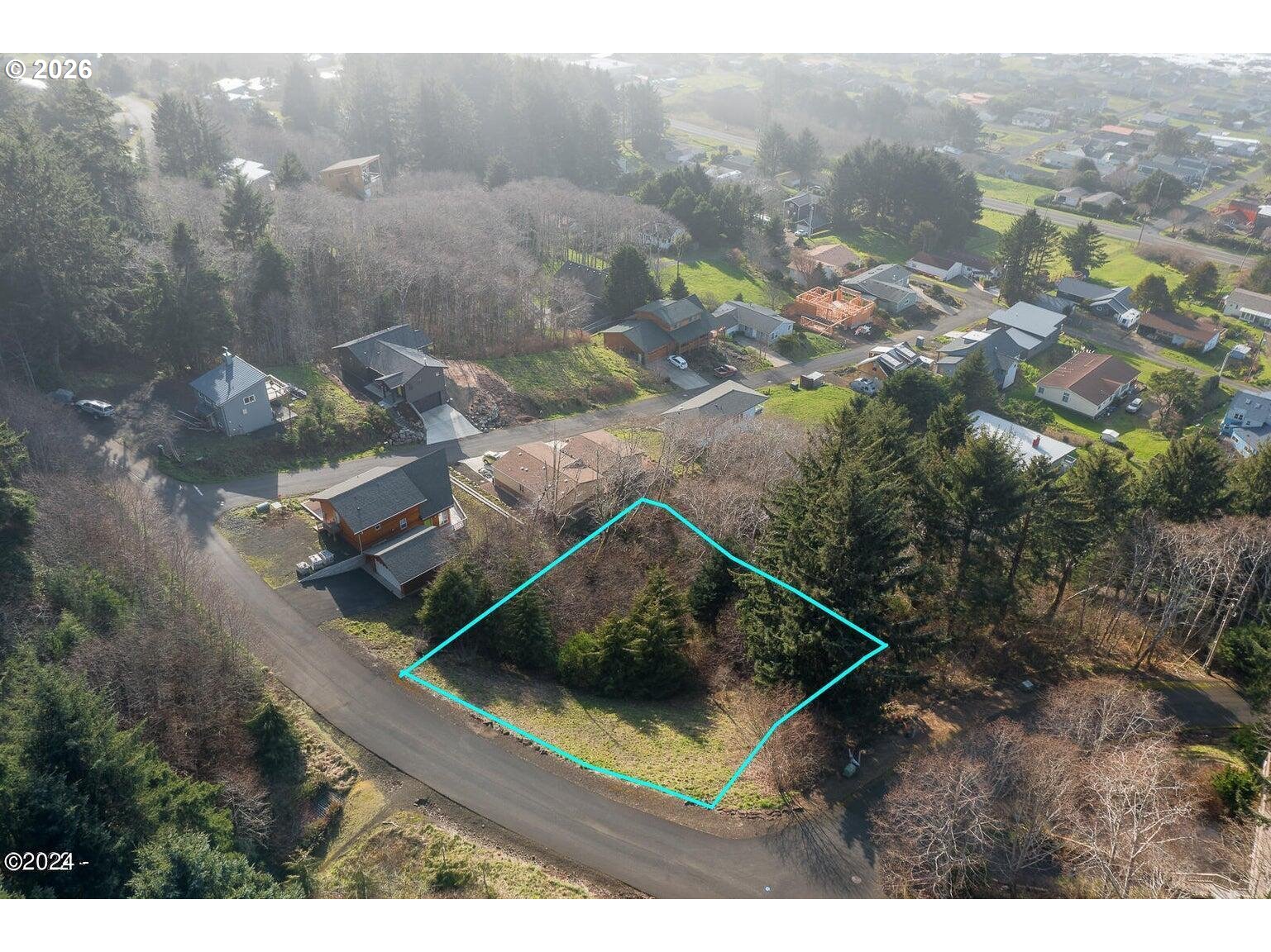 212 CHIEF ALBERT DR, Yachats, OR, 97498