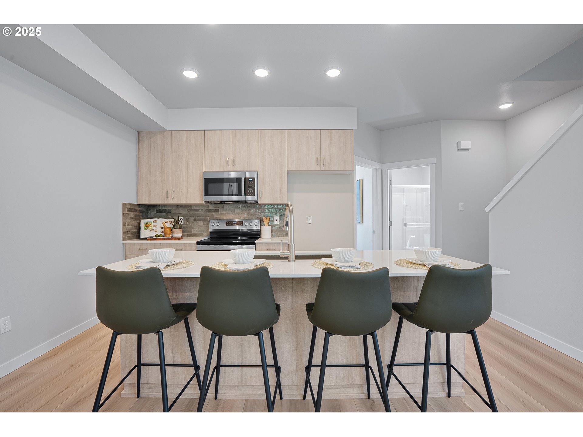 Photo #7: 689373267 Listing: Photo #7