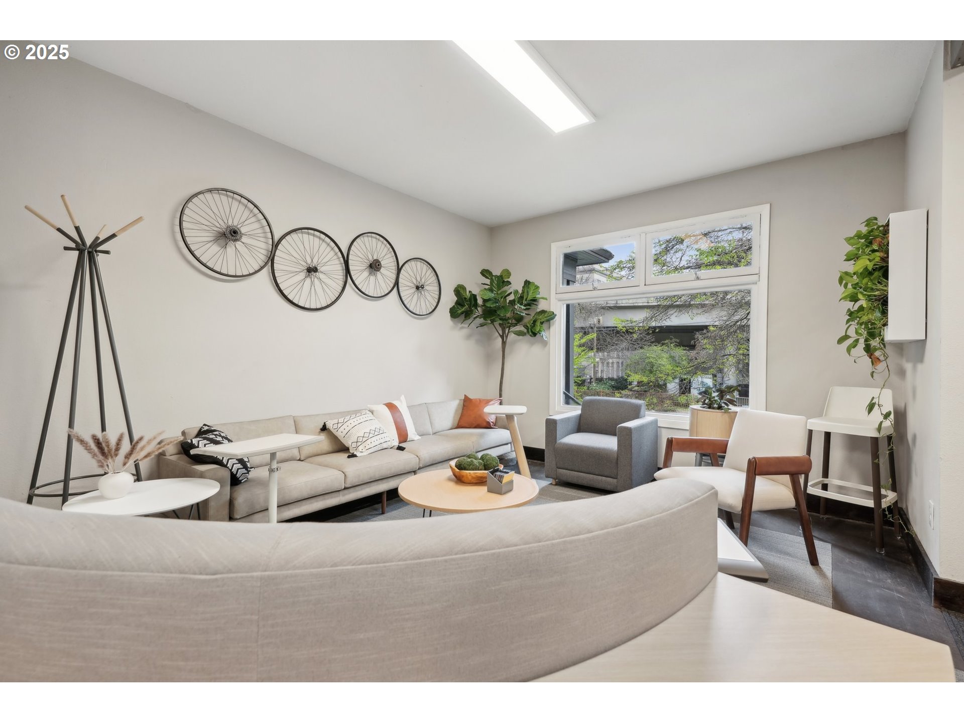 821 NW 16TH AVE, Portland, OR, 97209
