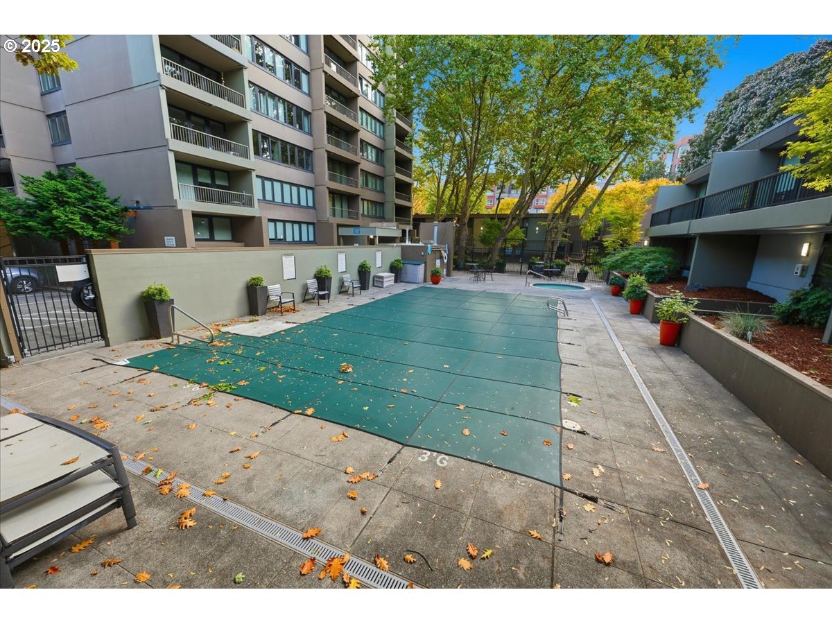 Photo #16: 689665509 Listing: Photo #16