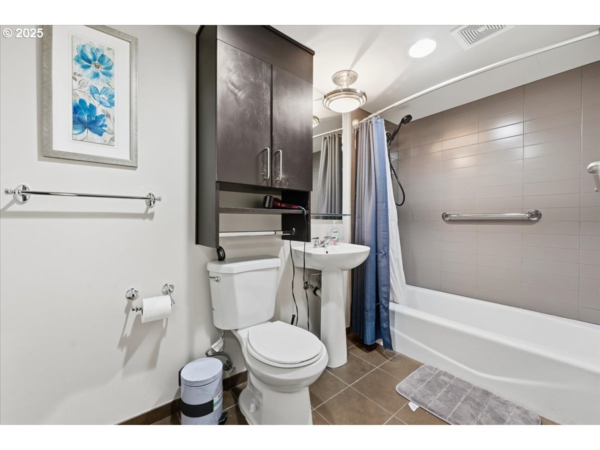 Photo #21: 689665509 Listing: Photo #21