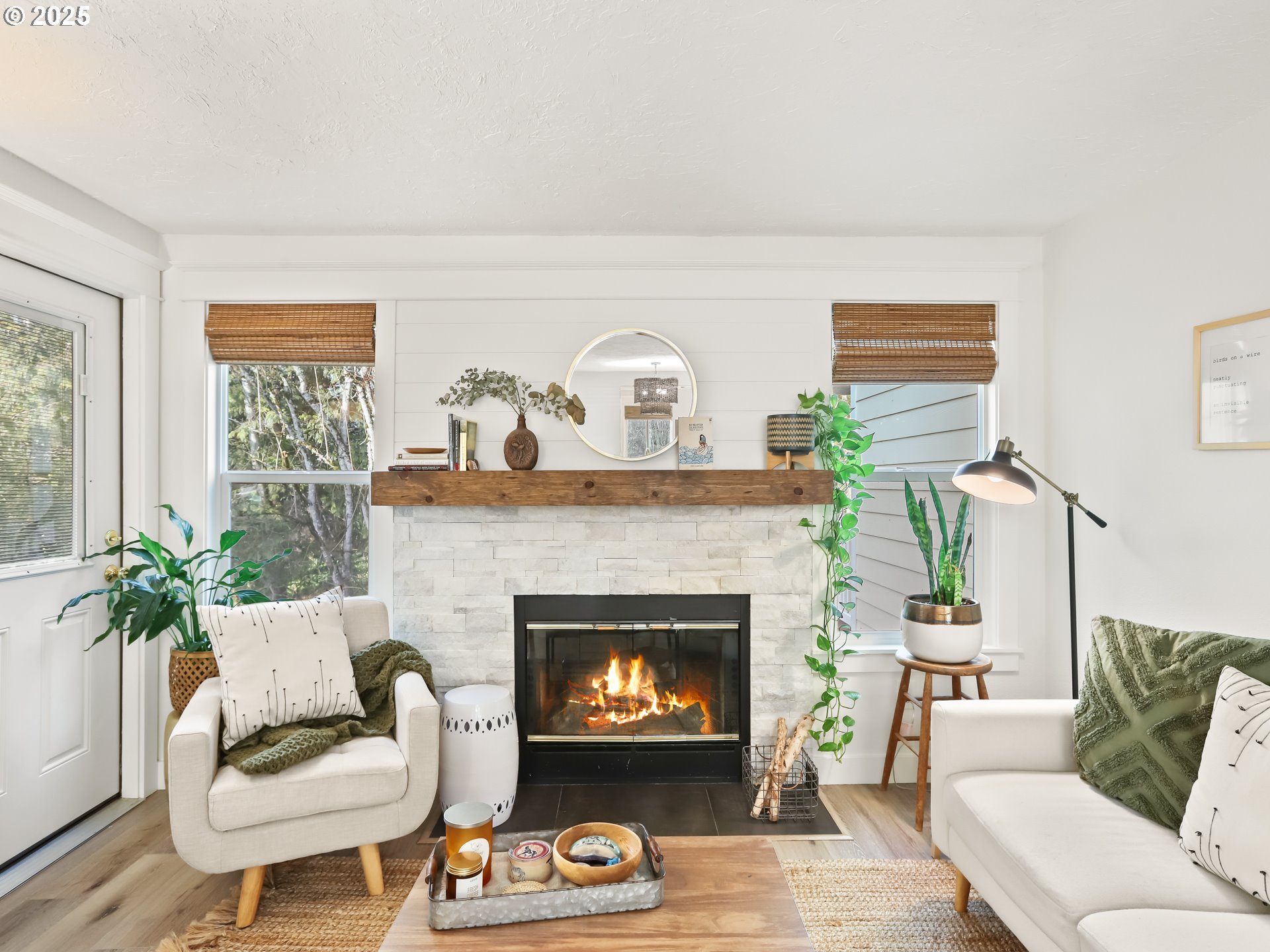 Photo #5: 689771348 Listing 